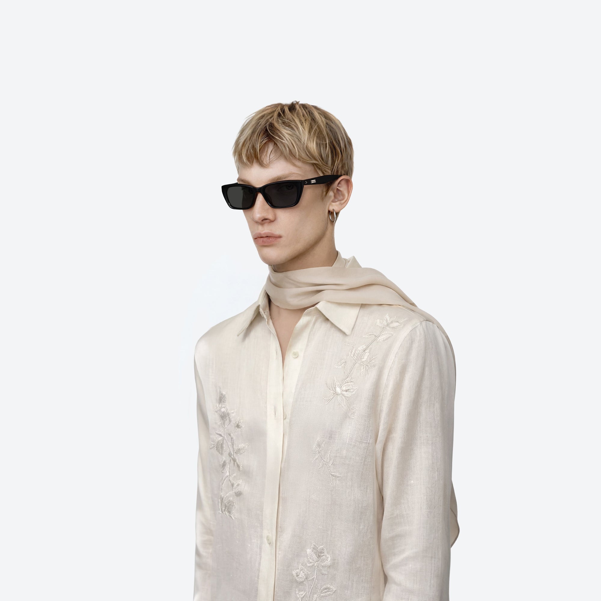 Model wearing the Sage 01 Black Acetate framed Cat-eye sunglasses.