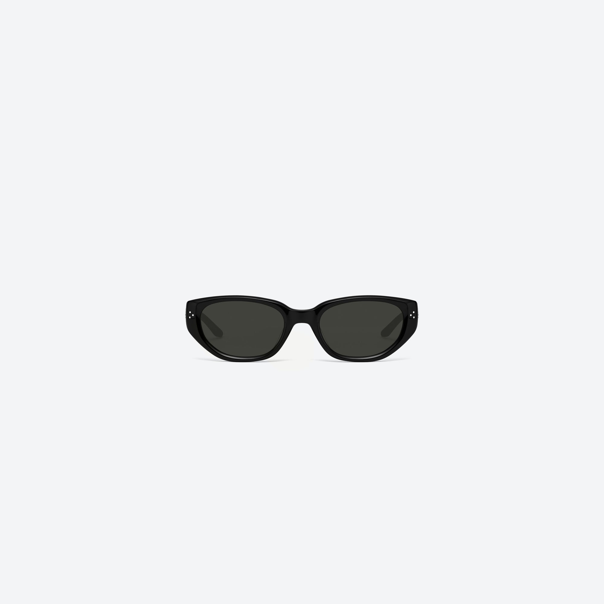 A front view of Gentle Monster Boni 01 Black Acetate framed Cat-eye sunglasses.