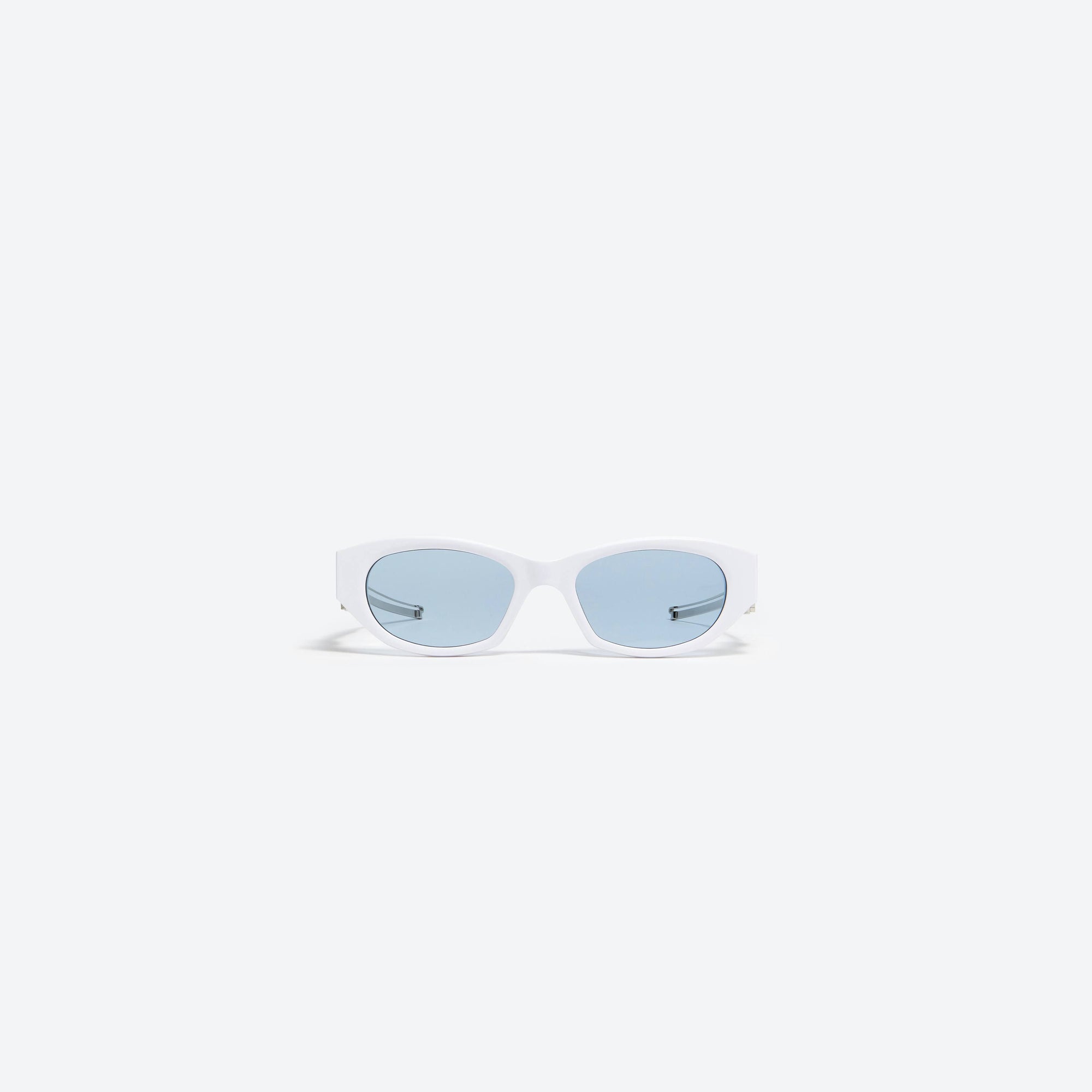 A front view of Gentle Monster Moncler - Swipe 2 W1 White Mixed framed Cat-eye sunglasses.