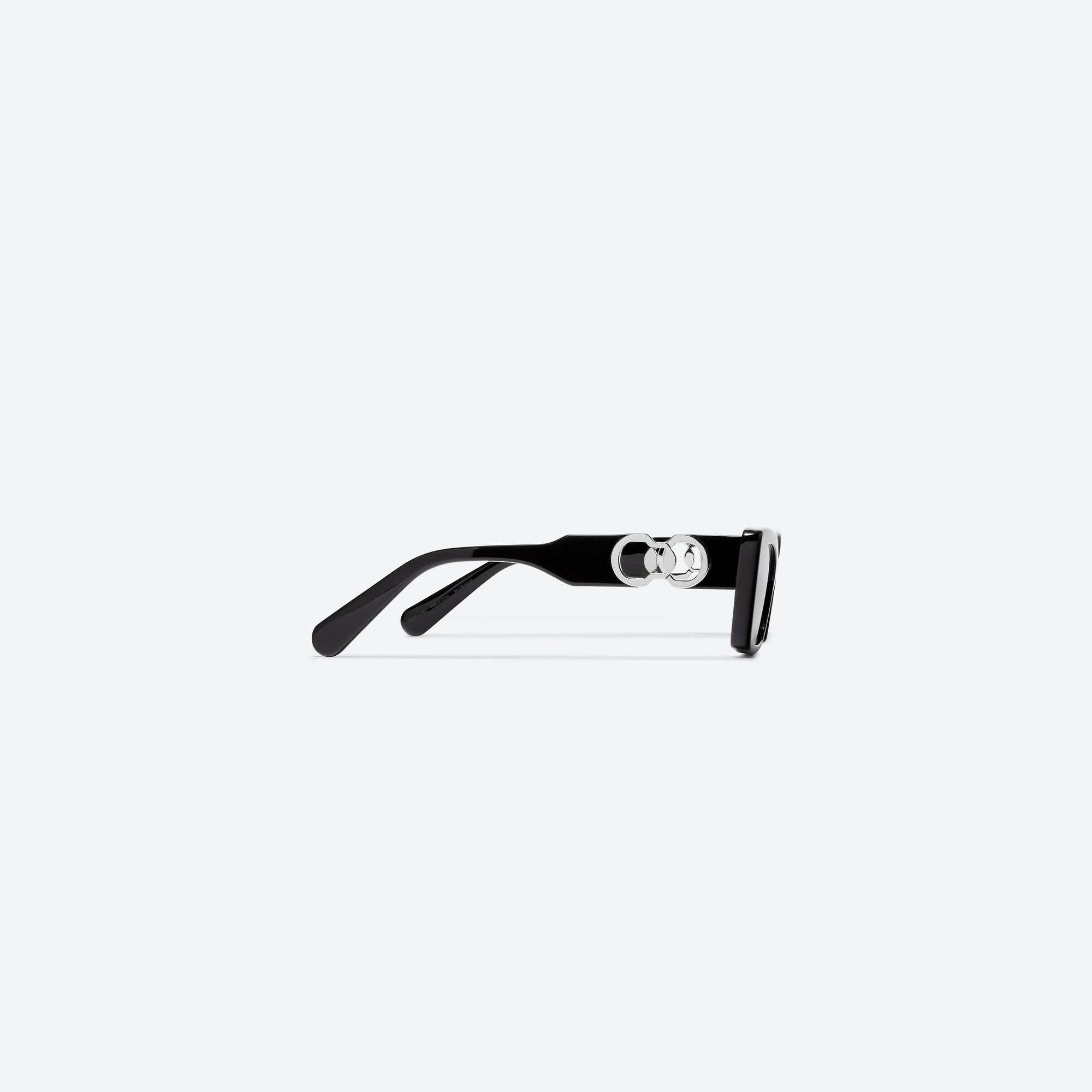 A detailed right view of Gentle Monster Jennie - La Pêche 01 Black Mixed framed Square sunglasses.