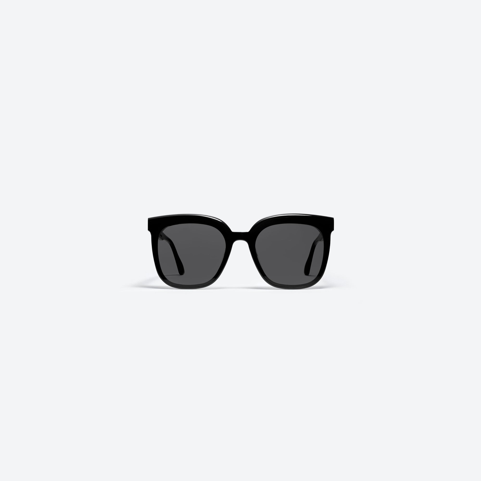 A front view of Gentle Monster Moncler - Swipe 4 01 Black Mixed framed Square sunglasses.