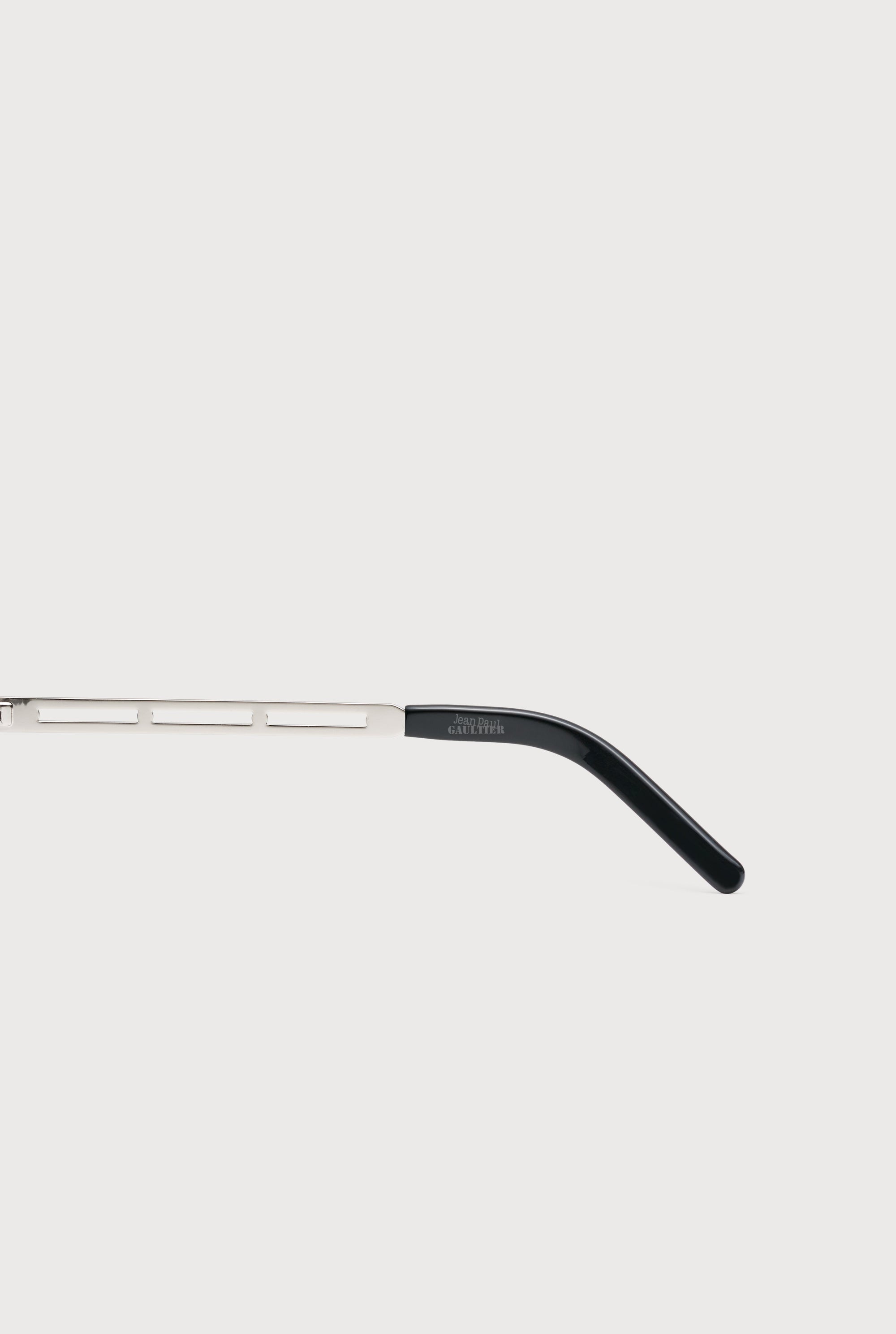 The Silver 56-5102 Sunglasses