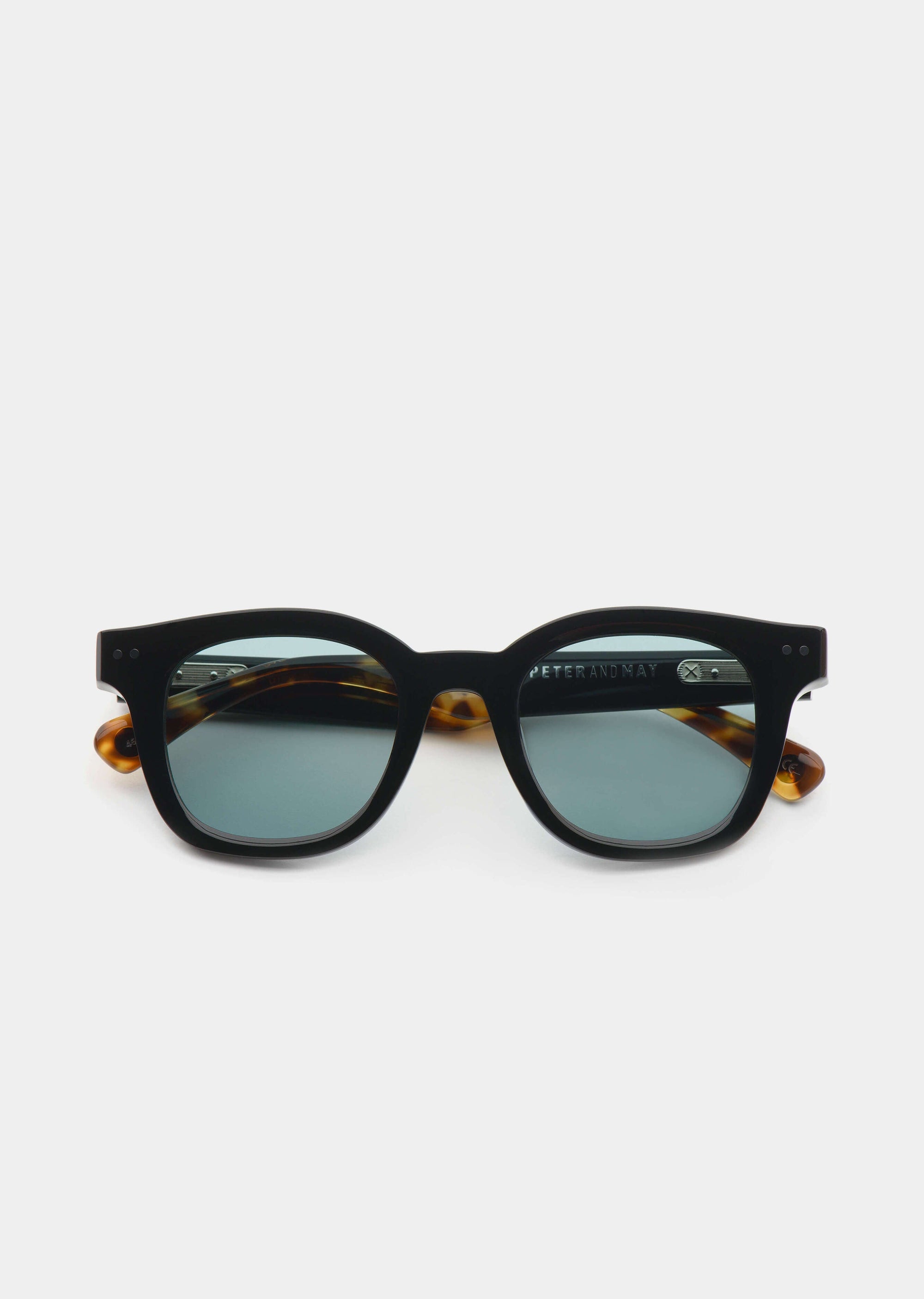 S80 LILY OF THE VALLEY SUN BLACK KALLA