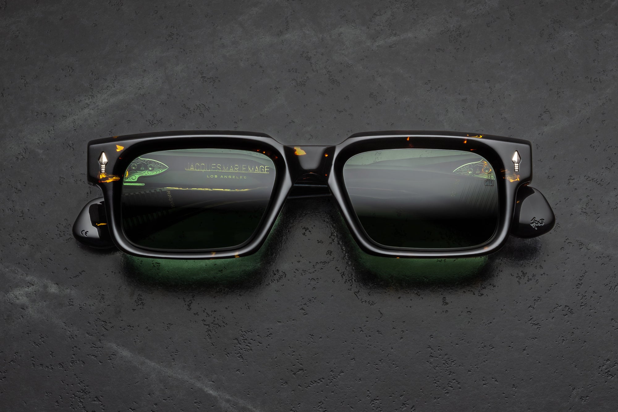 Belvedere#h12-castor-pure-green-mineral-glass_