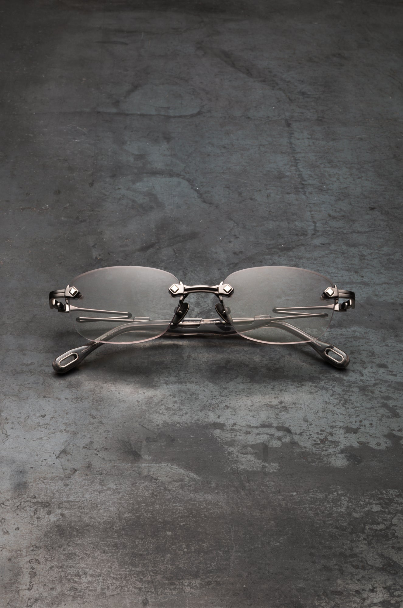 RIMLESS C30