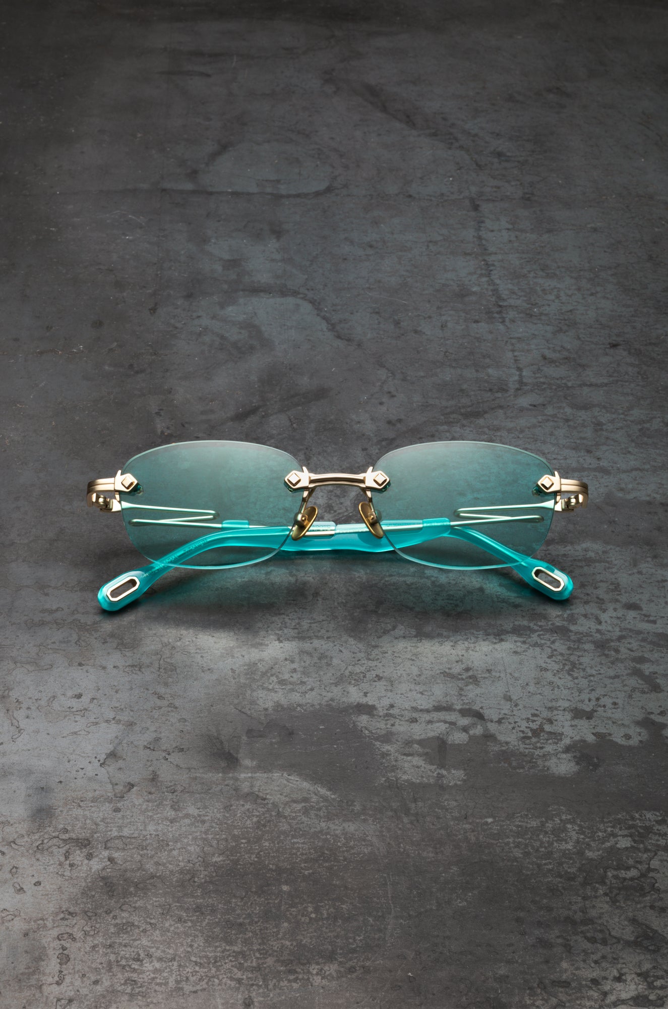 RIMLESS C30