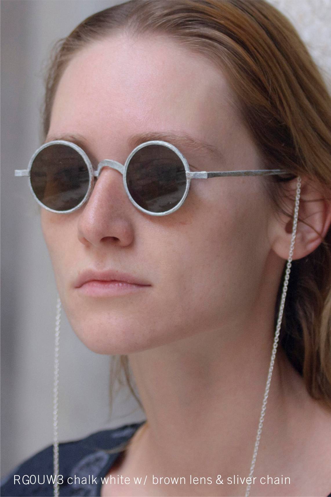 RG0UW3 chalk white w/ brown lens &amp; silver chain