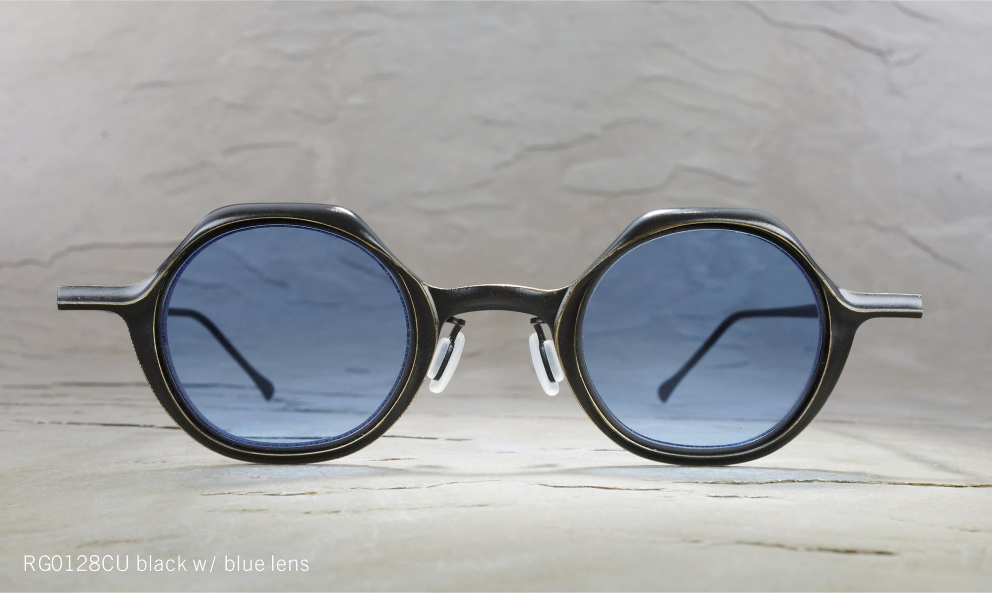 RG0128CU black w/ blue lens