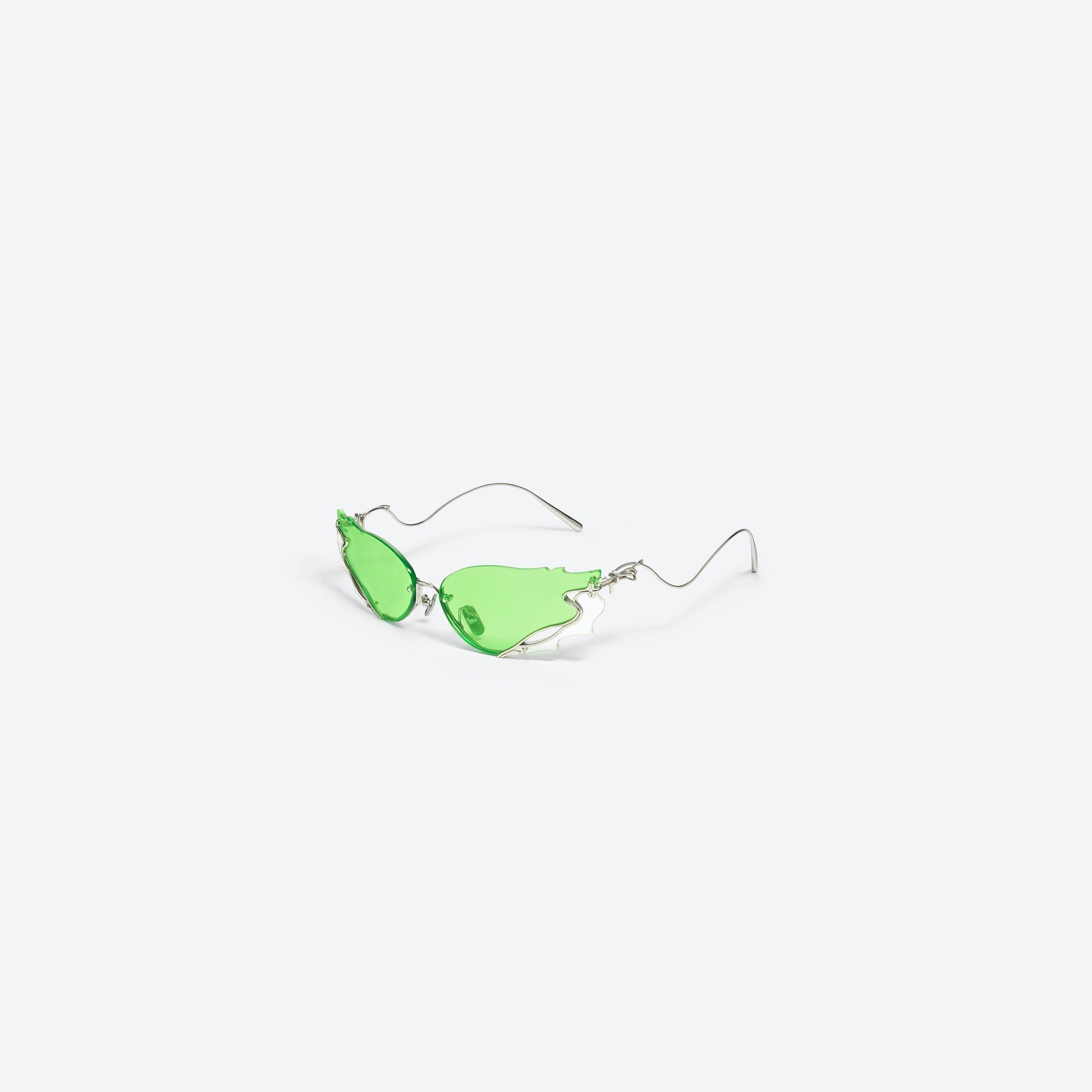 45-degree view of Gentle Monster World of Warcraft-Spectral Sight Silver Metal framed Square sunglasses.