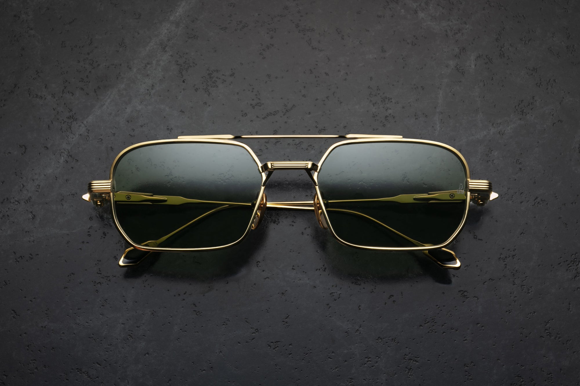 Deaver#40-gold-charleston-glass-mineral-glass_