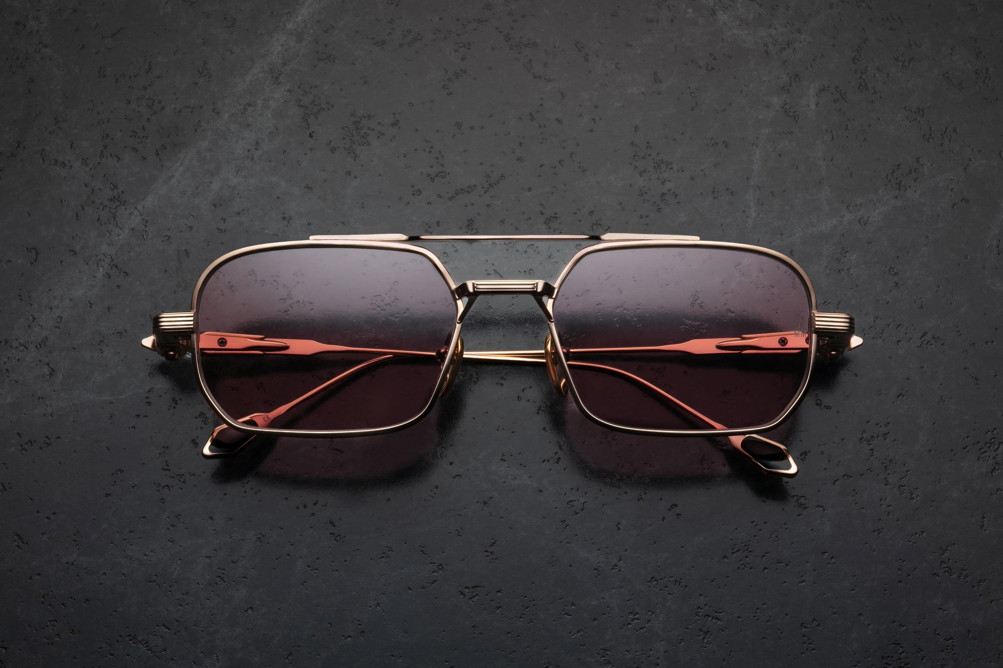 Deaver#3e-rose-gold-amaranth-mineral-glass_