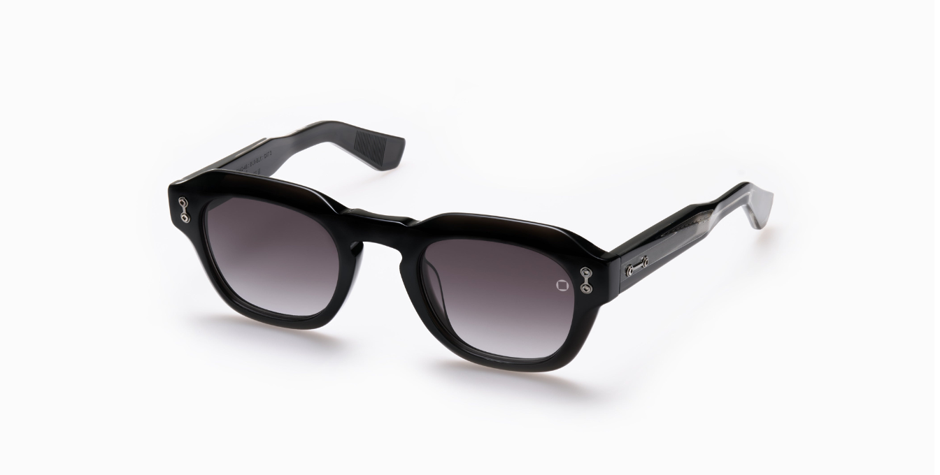 Blaze (48) | Crystal Black