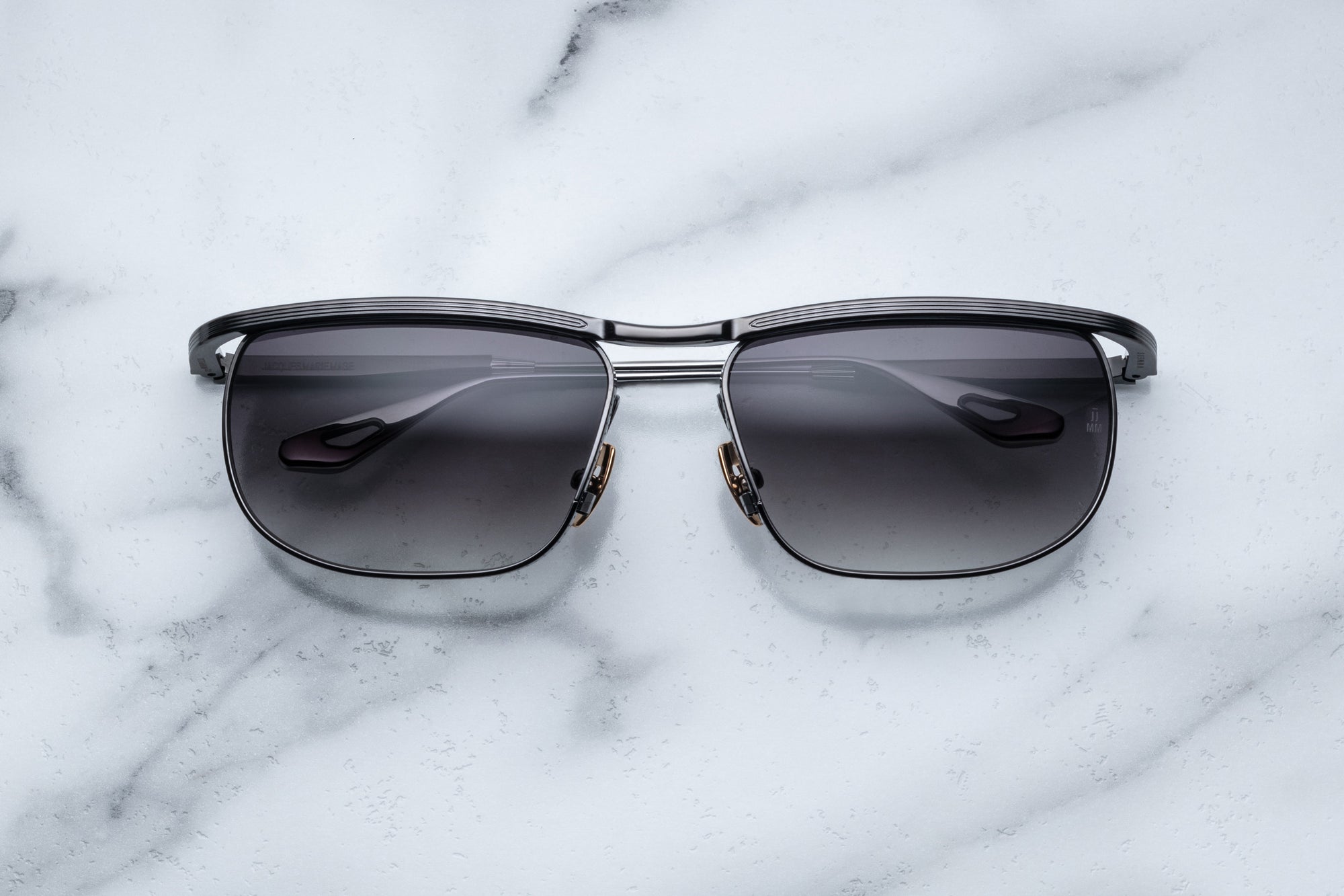 Melville#88-black-crescent-gradient-cr39_