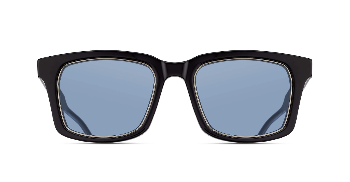 M1040 | Black