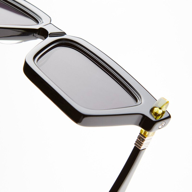 MASK Q2 BLACK SHINE