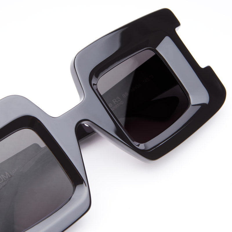 MASK R3 BLACK SHINE