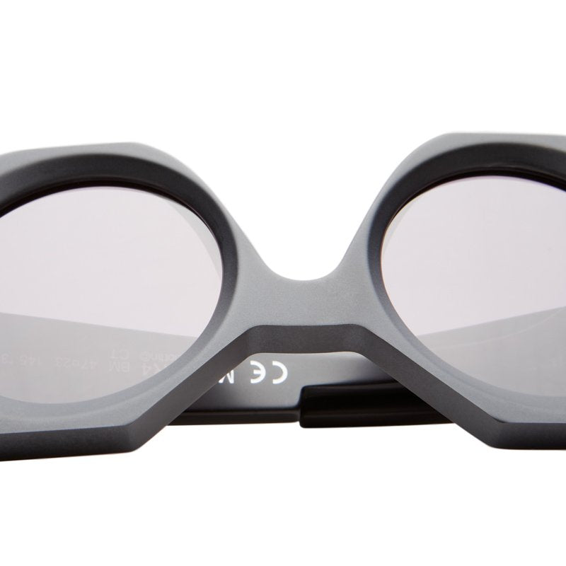 MASK R4 BLACK MATT CUT