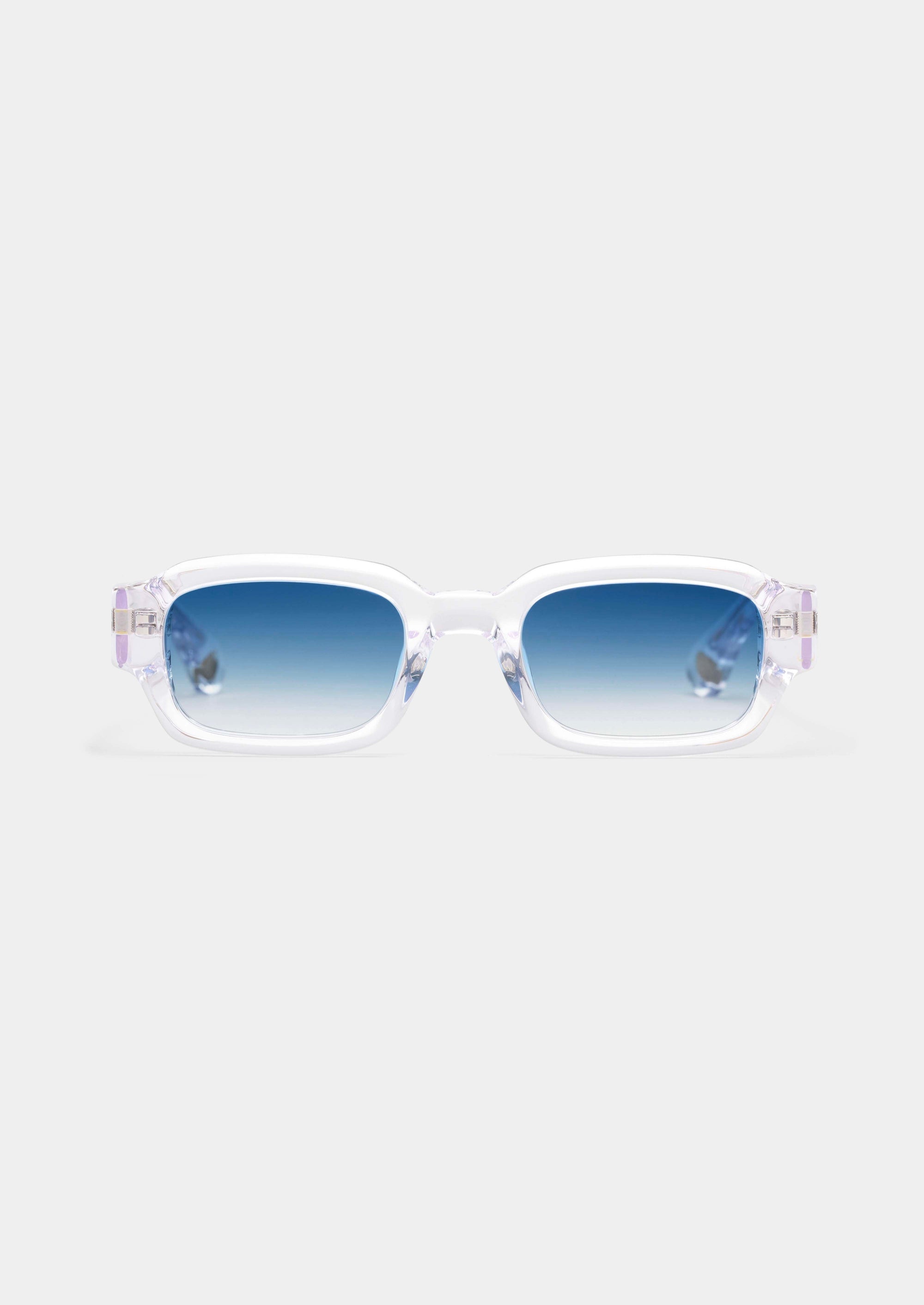 S122 WATER MAY WALK CRYSTAL FADE BLUE