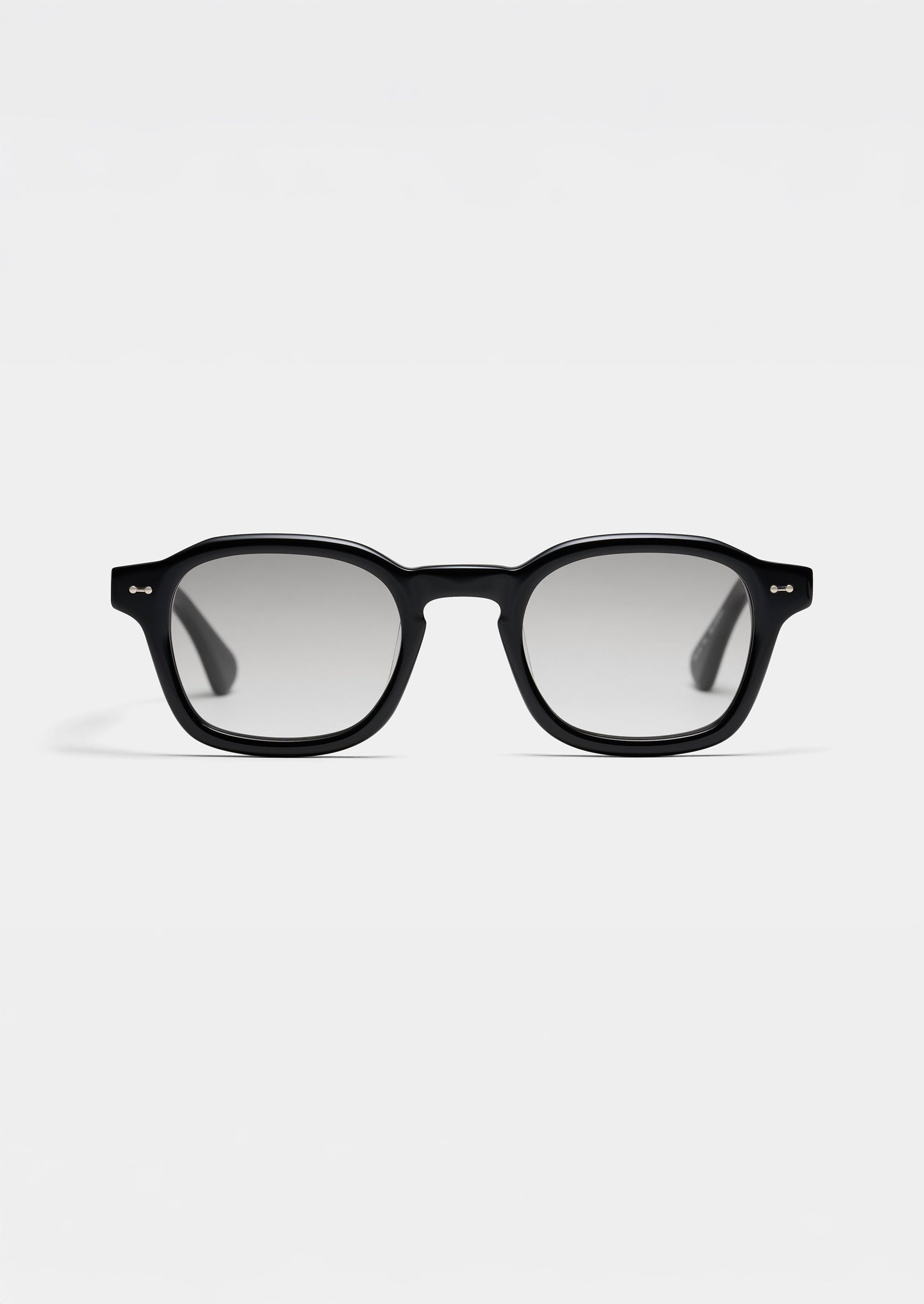S98 HERO SUN BLACK LIGHT FADE BLACK