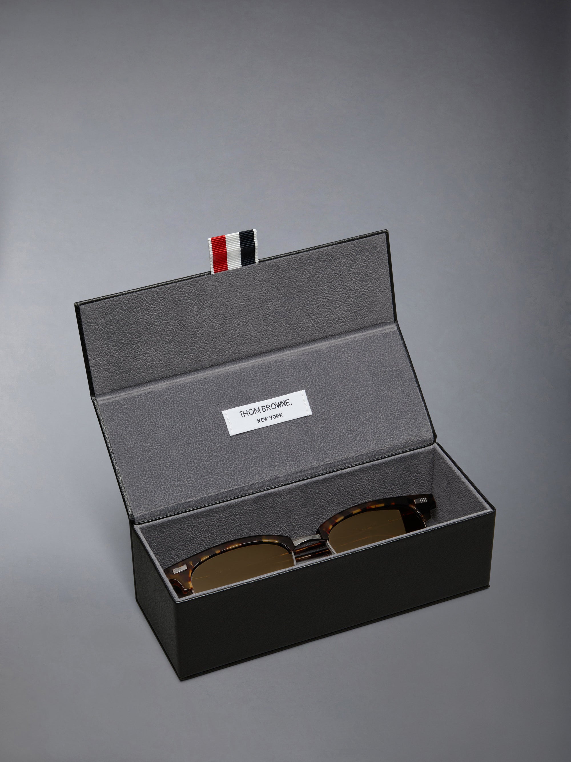 ACETATE AND TITANIUM RECTANGULAR SUNGLASSES