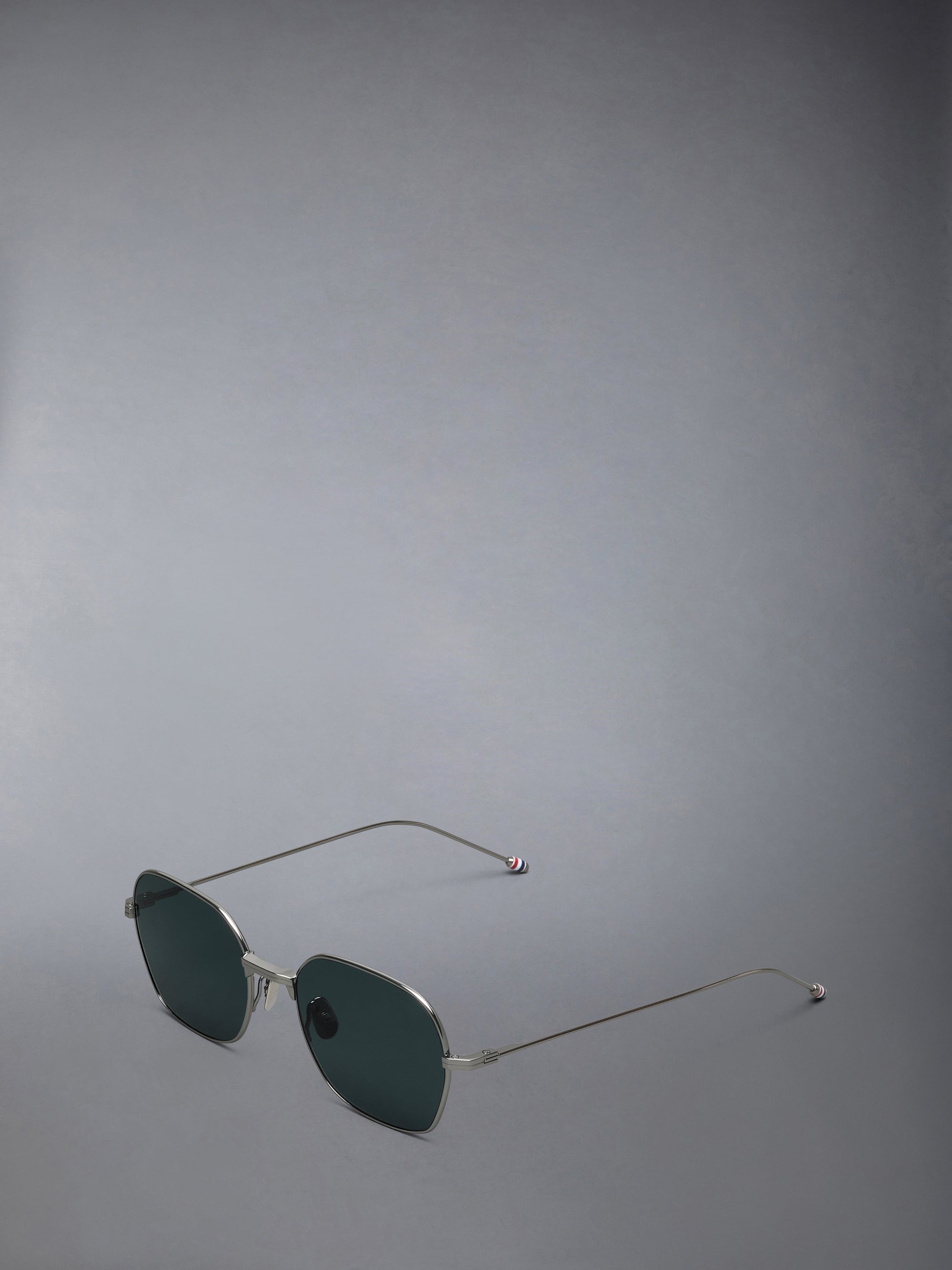TITANIUM RECTANGULAR SUNGLASSES