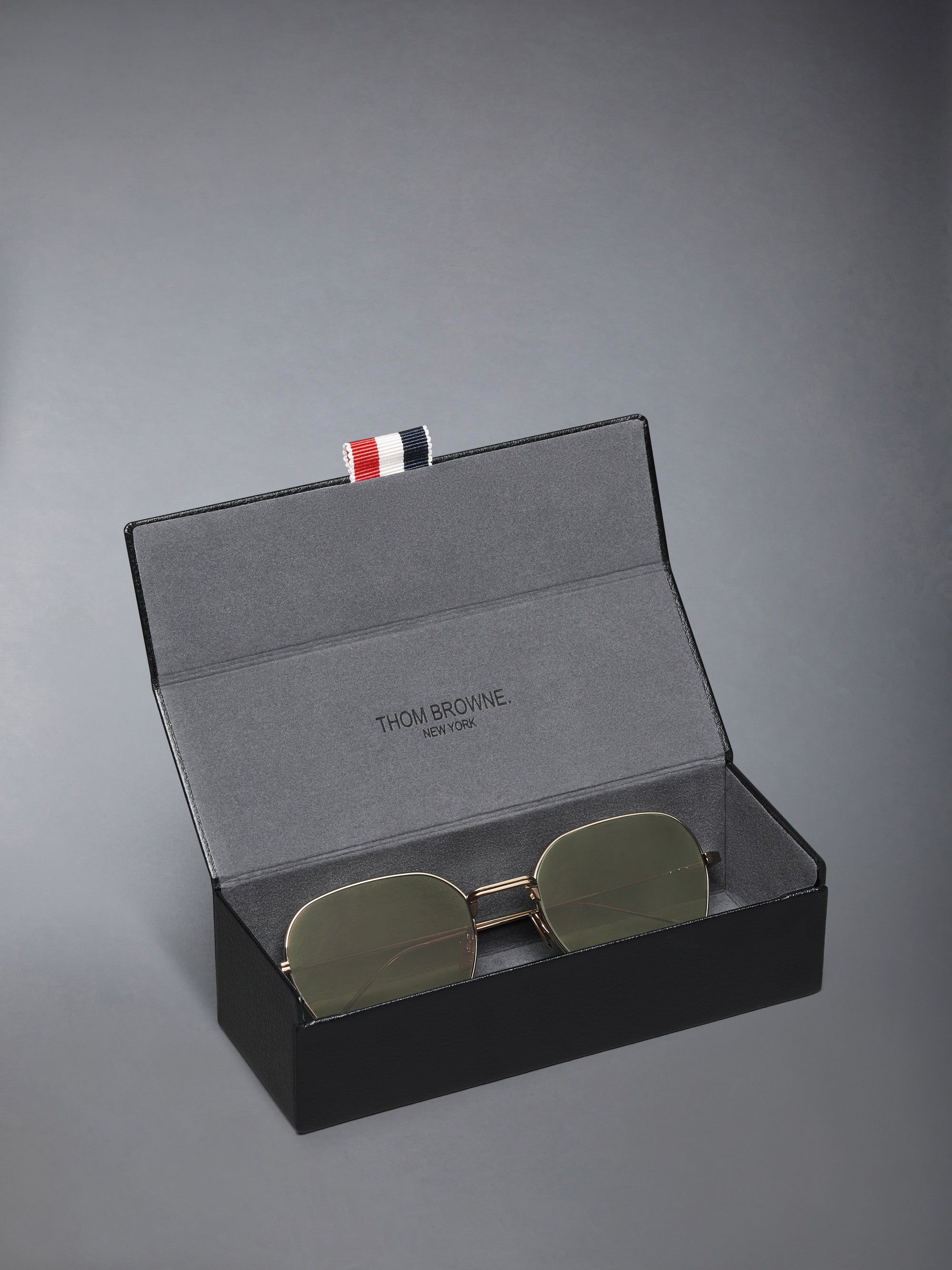 TITANIUM RECTANGULAR SUNGLASSES
