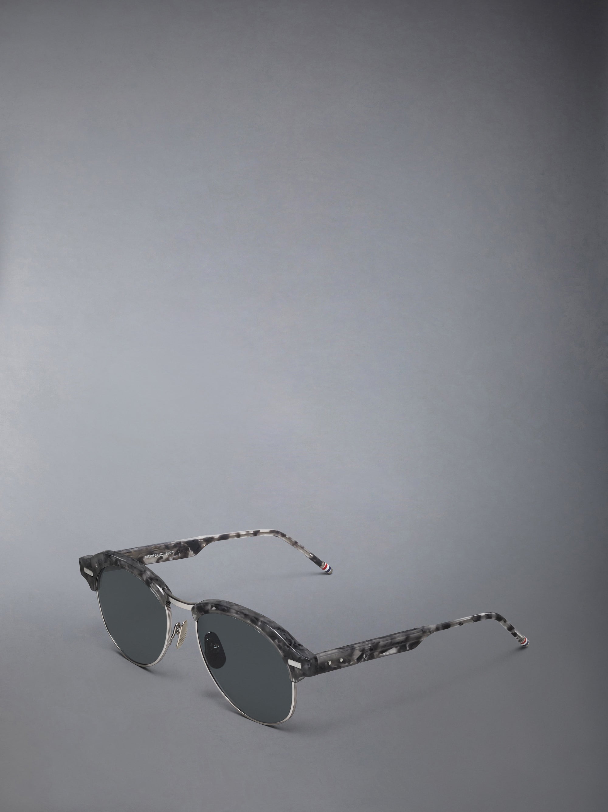 ACETATE AND TITANIUM PILOT SUNGLASSES