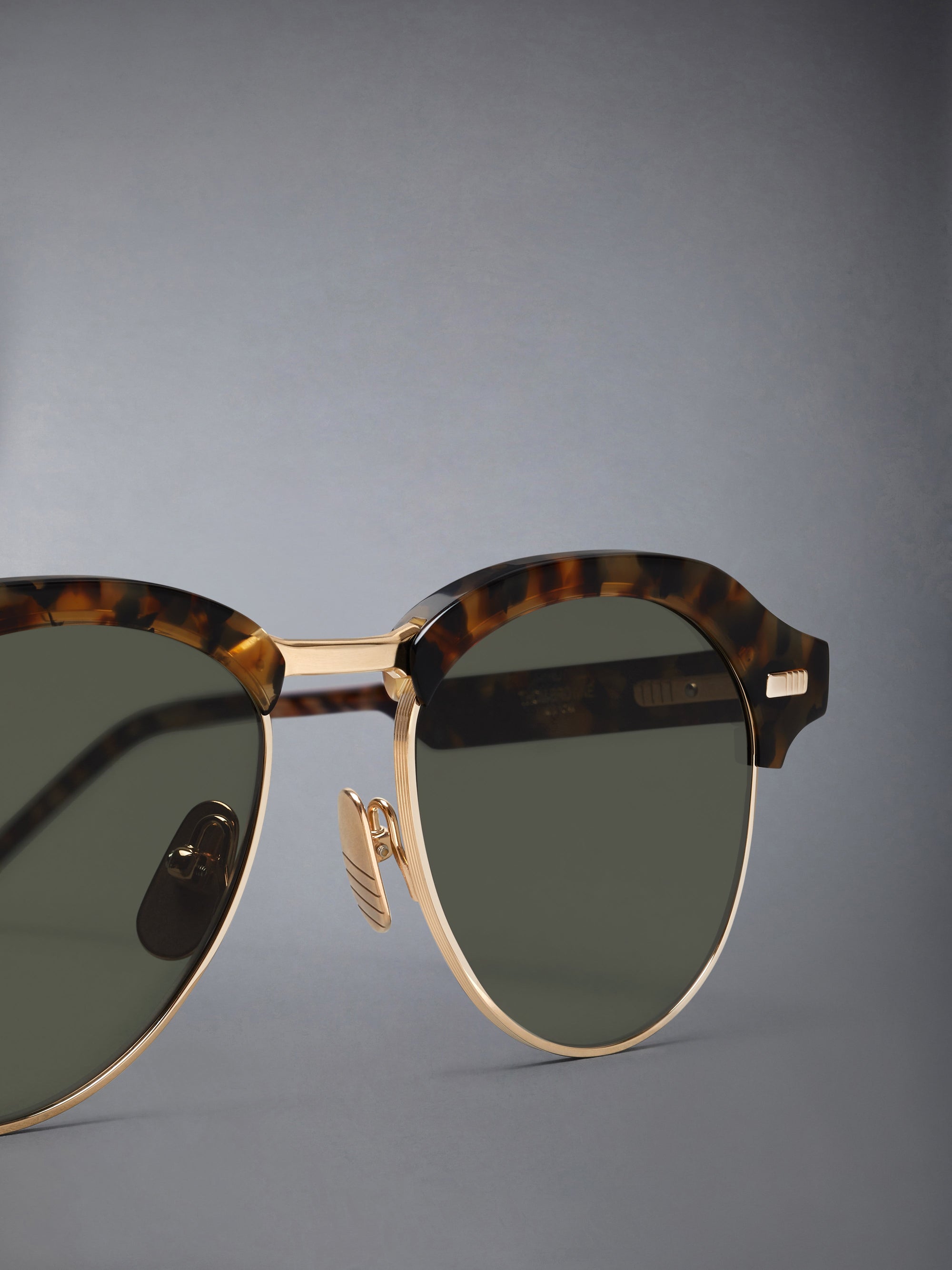 ACETATE AND TITANIUM PILOT SUNGLASSES