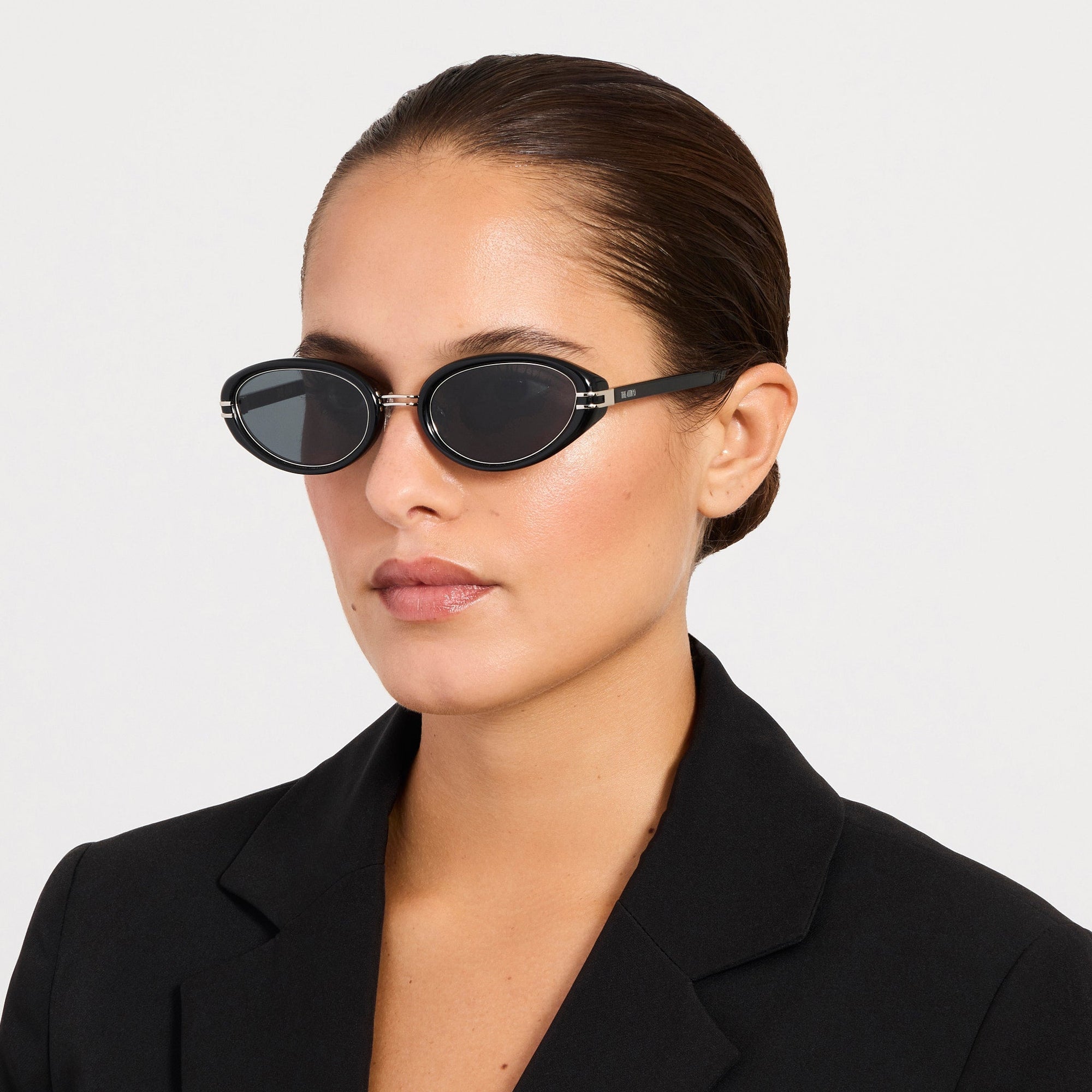 Ambra Oval Sunglasses in Black and Grey