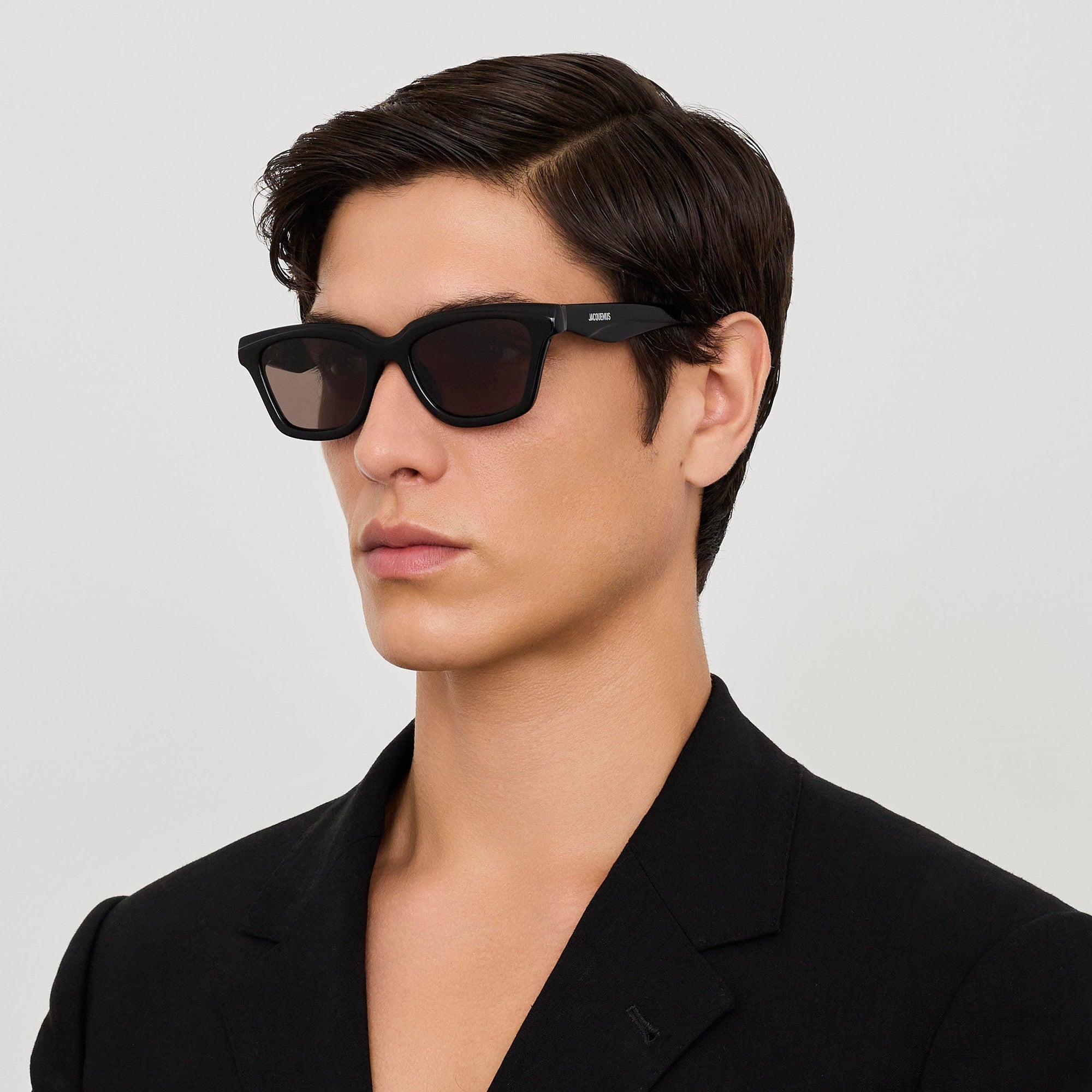 Carre Sunglasses in Black