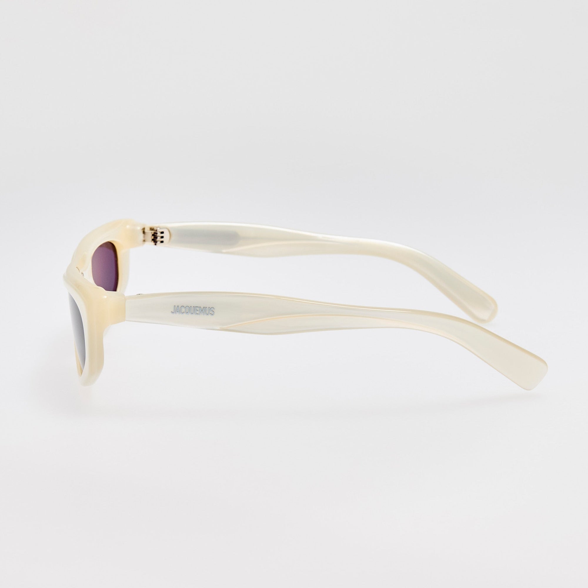 Casco Sunglasses in Metallic Pearl
