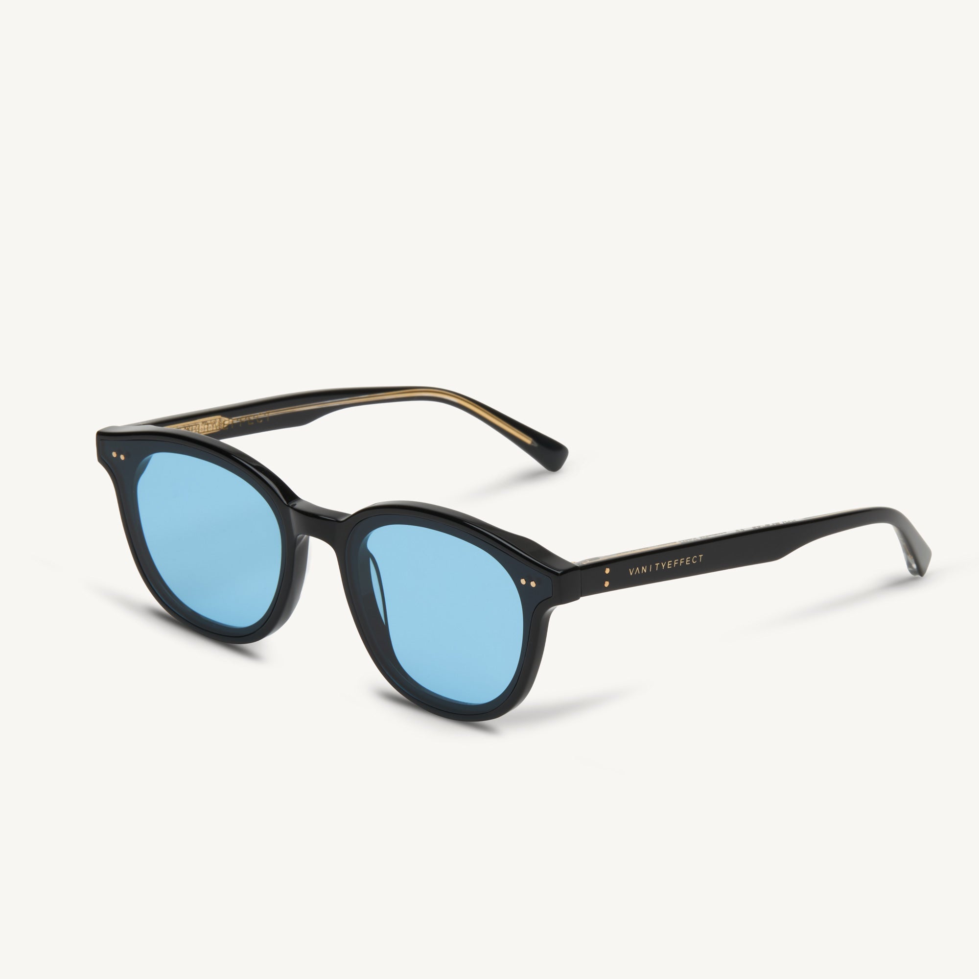 Clyde - Black - 33 Light Blue Gradient