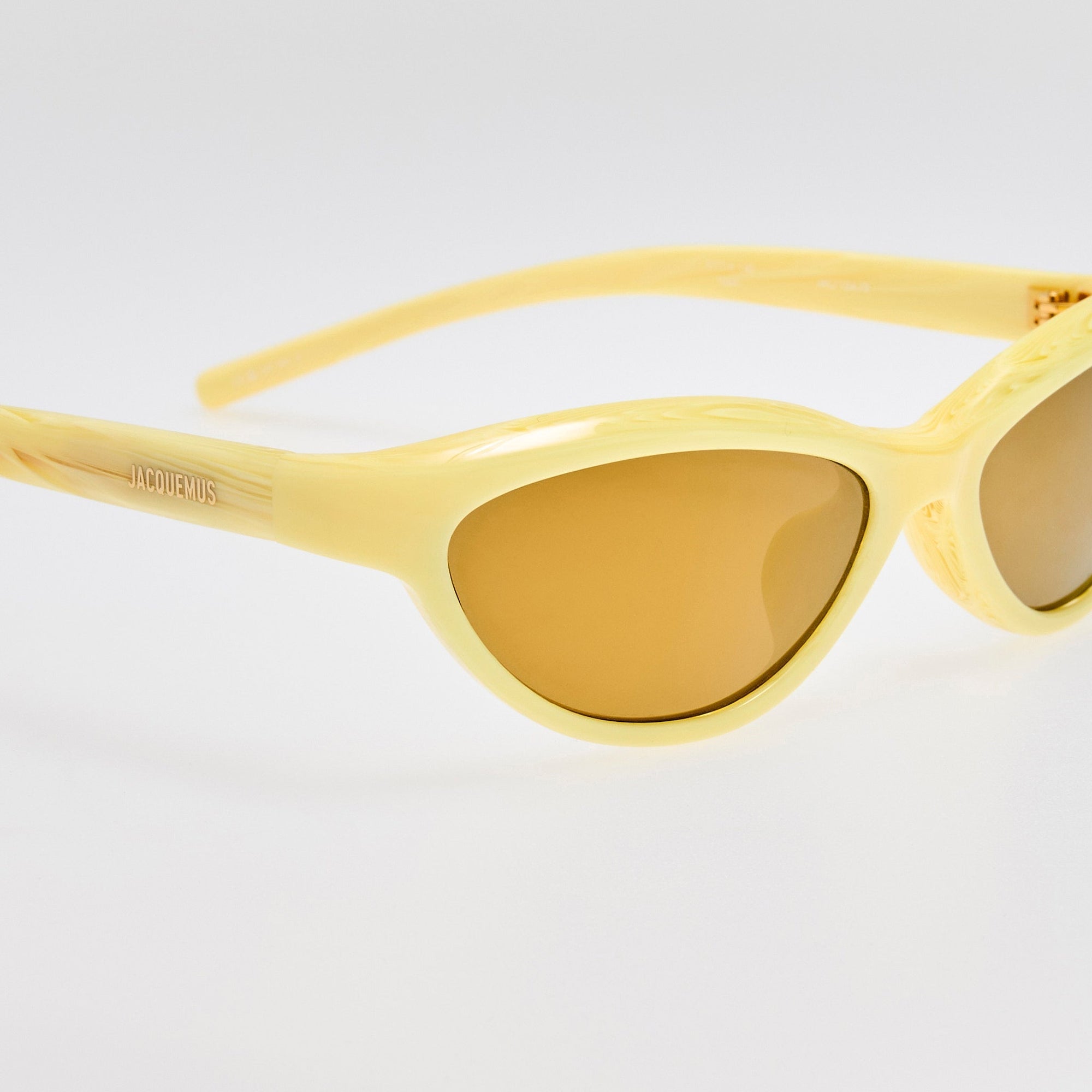 Curvo Sunglasses in Milky Yellow