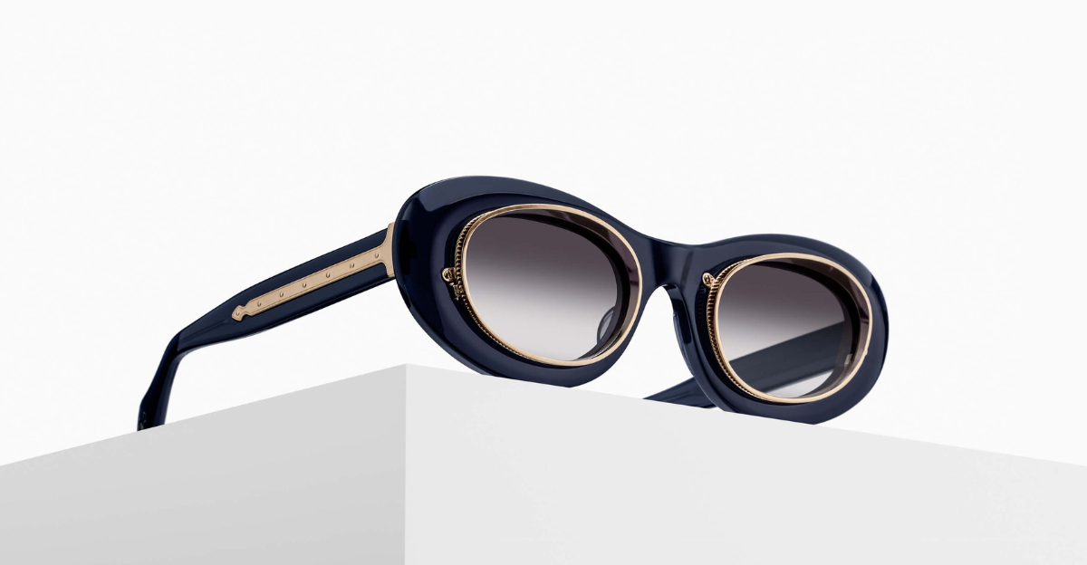 10604H | Dark Navy Crystal