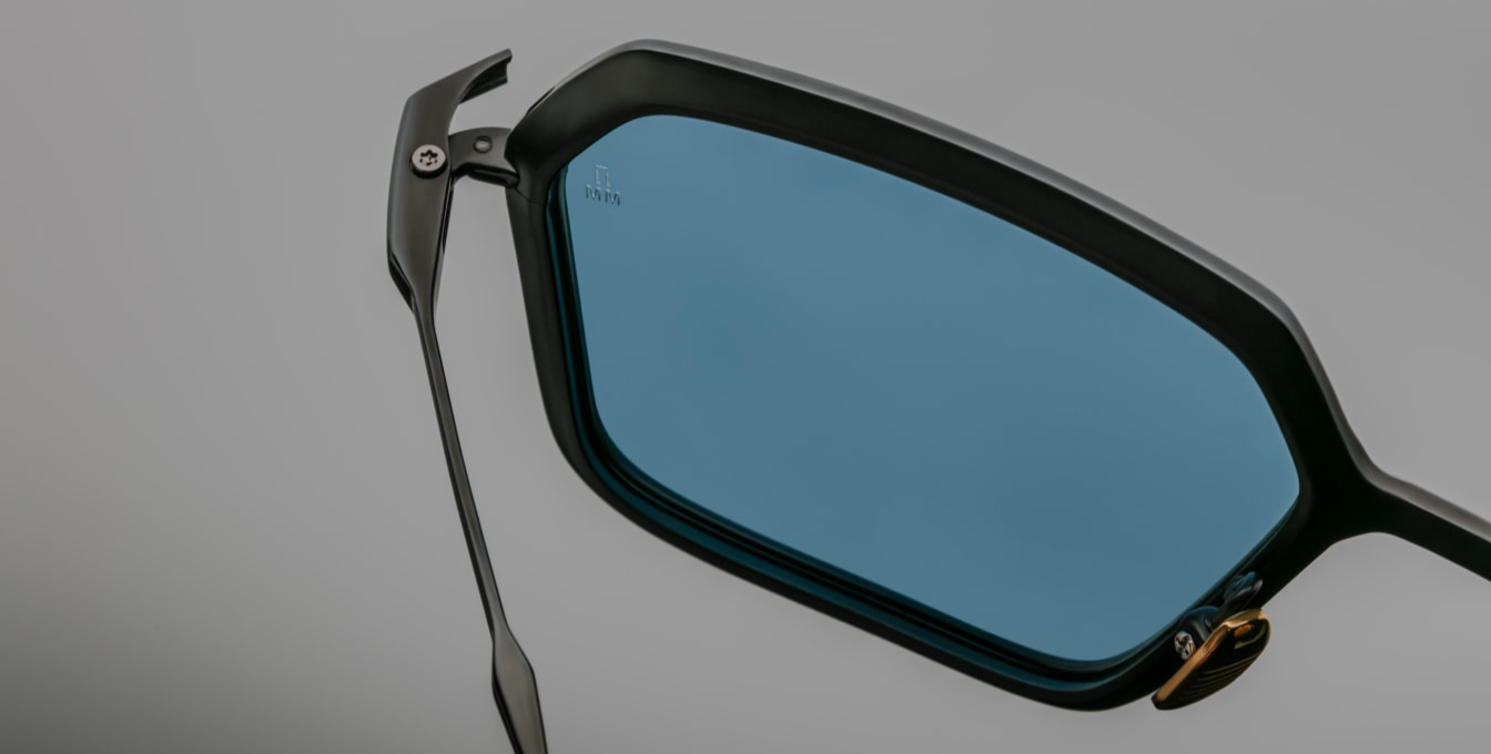 Ugo | Black