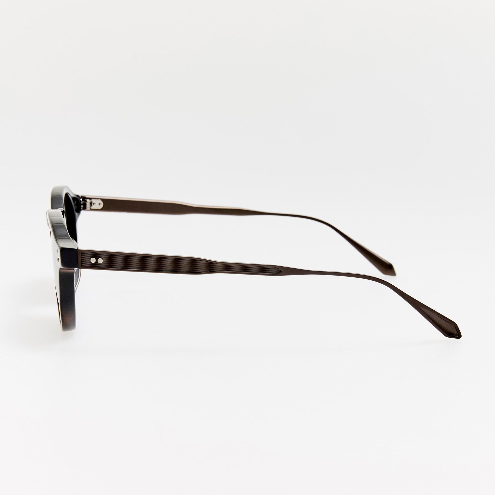 Heath Sunglasses in Matt Black