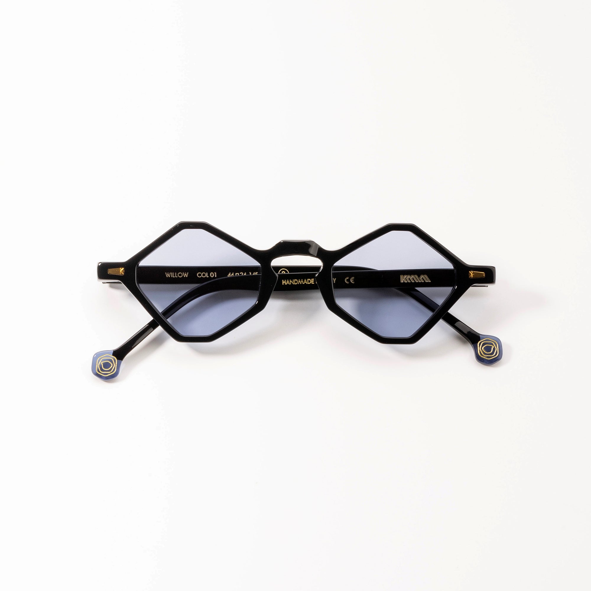 Kyme Eyewear Willow: Diamond-shaped Italian Sunglasses. Color Matt Black, Material Acetate Cellulose, Size Medium