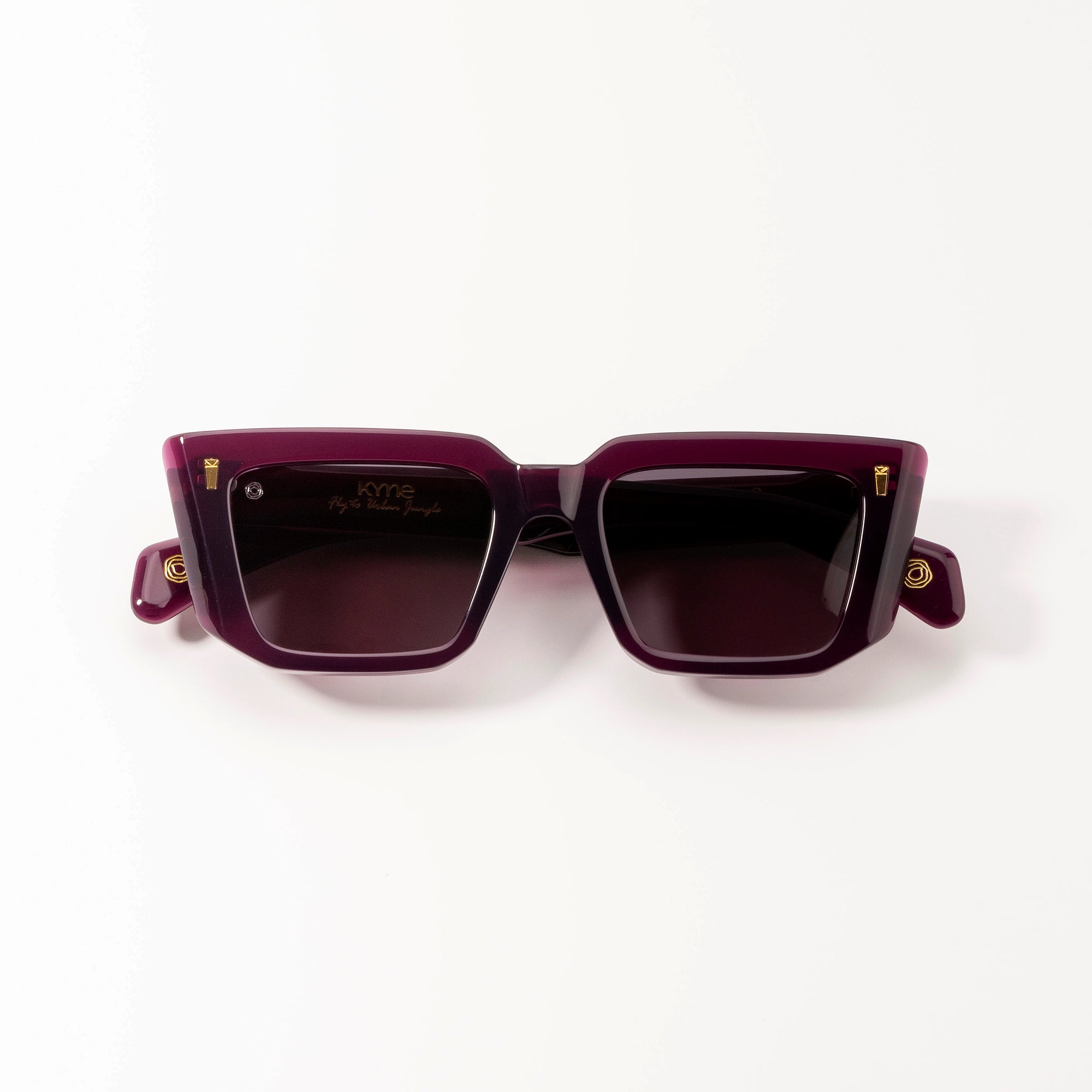 Kyme Eyewear Cozy10: streetwear bold rectangular sunglasses. Color Purple, Material Acetate cellulose, Size Large
