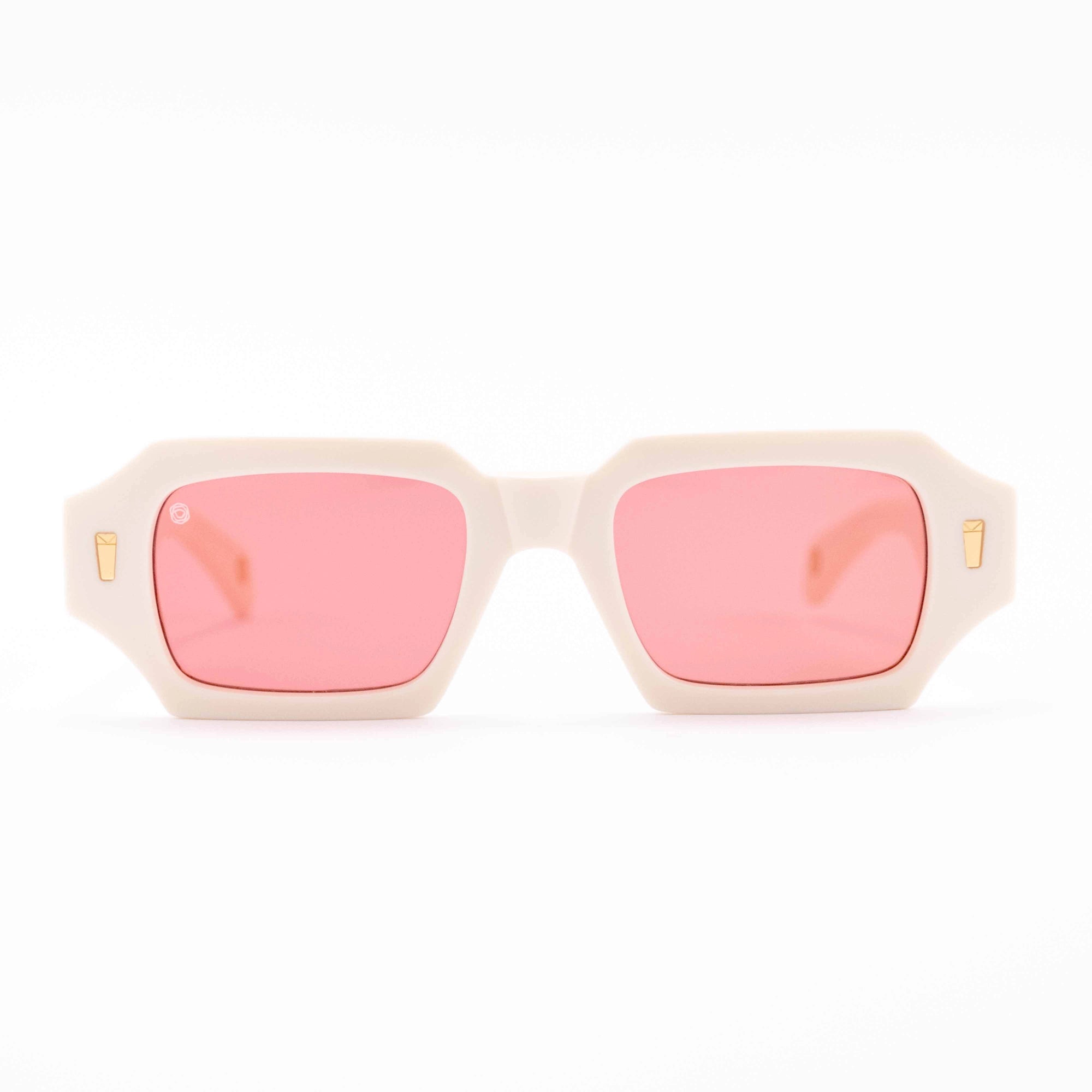 Kyme Eyewear Kendrick: rectangular streetwear sunglasses. Color Dark avana, Material Acetate cellulose, Size Medium