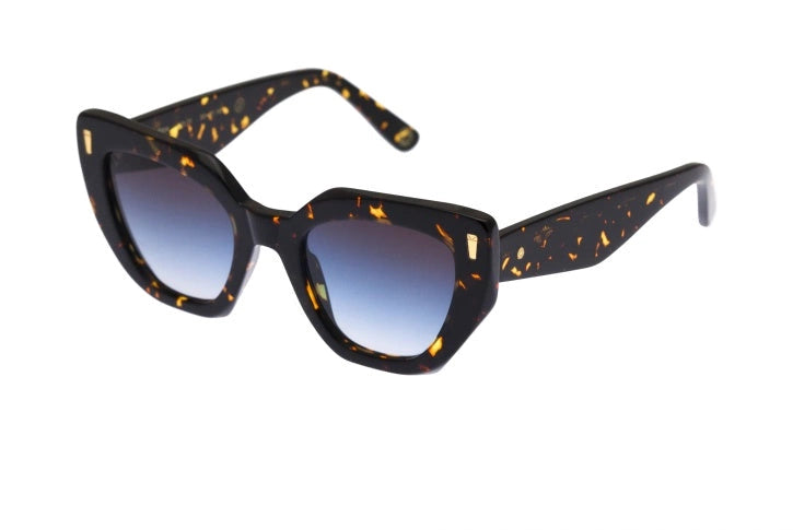 Kyme Eyewear Ipanema: oversize cat-eye sunglasses. Color Dark tortoise, Material Acetate cellulose, Size Medium