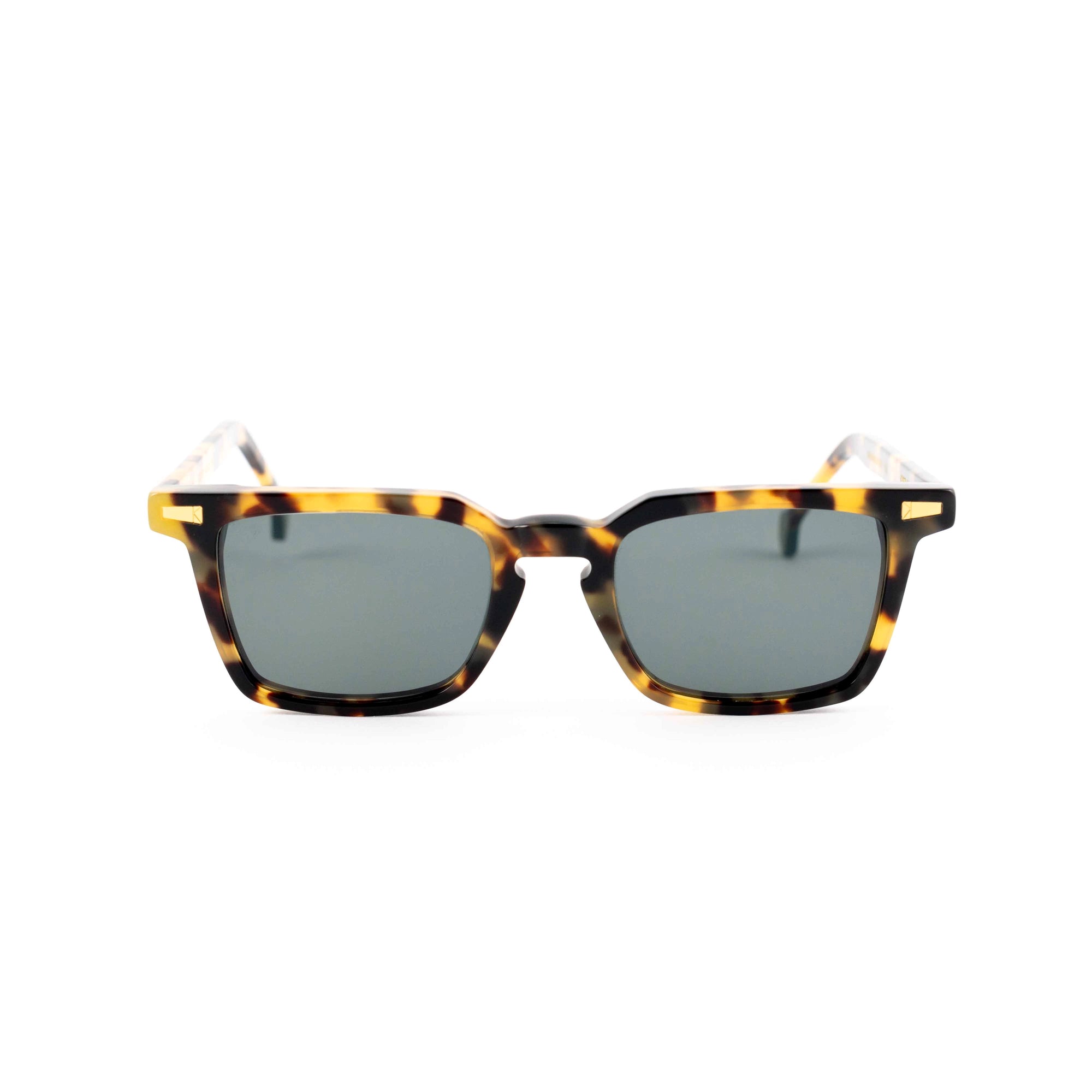 Kyme Eyewear Vlad: vintage rectangular sunglasses. Color Champagne, Material Acetate cellulose, Size Small