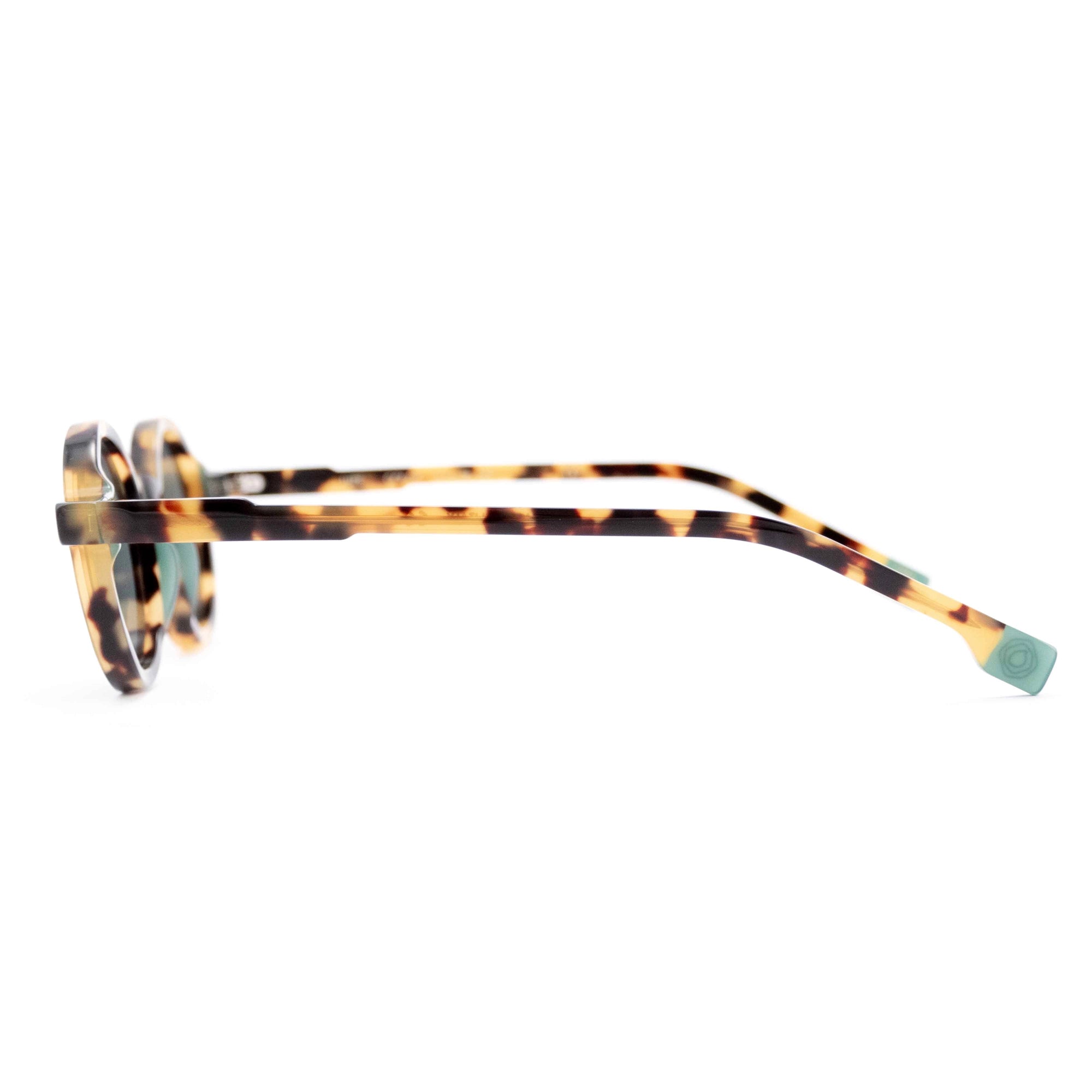 Kyme Eyewear Lupe: round sunglasses. Color Tortoiseshell, Material Acetate cellulose, Size Medium