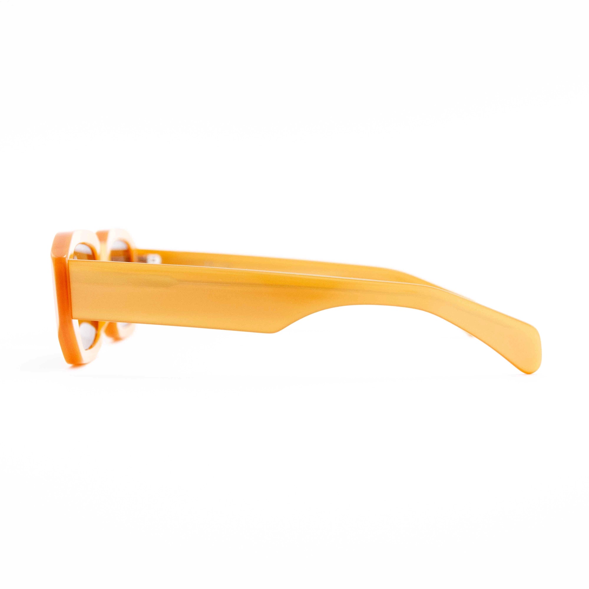 Kyme Eyewear Grail: streetwear bold rectangular sunglasses. Color White, Material Acetate cellulose, Size Large