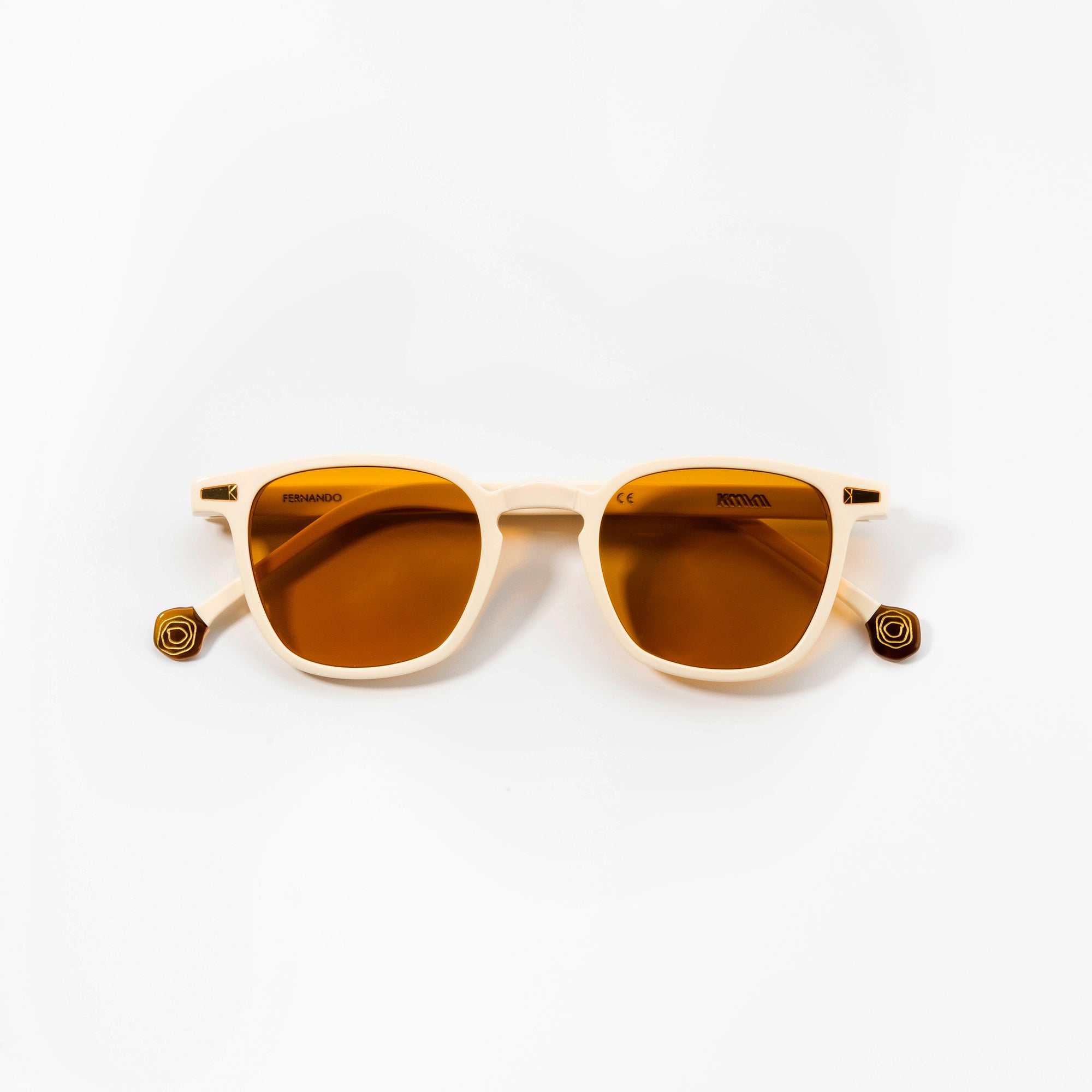 Kyme Eyewear Fernando: squared vintage sunglasses. Color White, Material Acetate cellulose, Size Medium