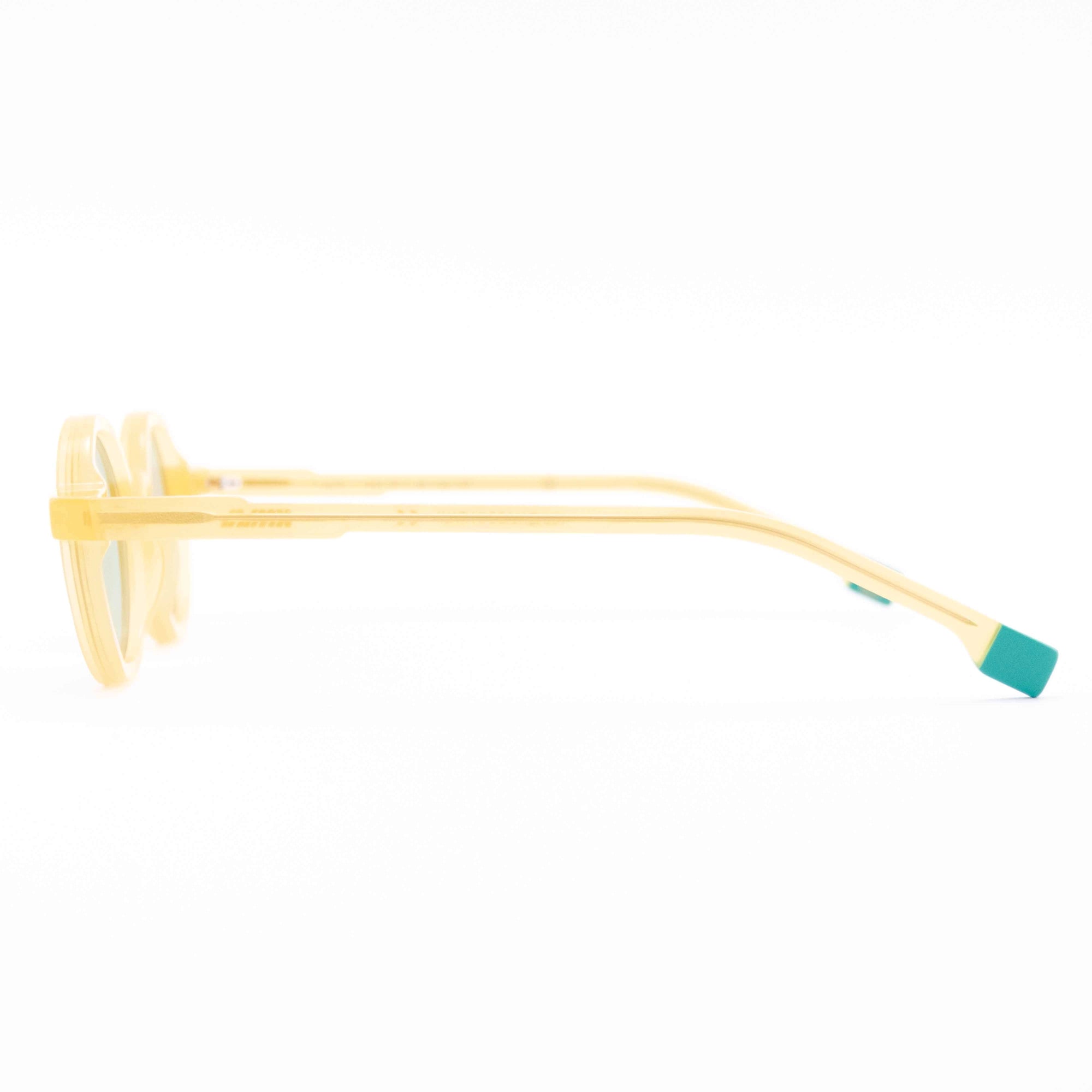 Kyme Eyewear Lupe: round sunglasses. Color Tortoiseshell, Material Acetate cellulose, Size Medium
