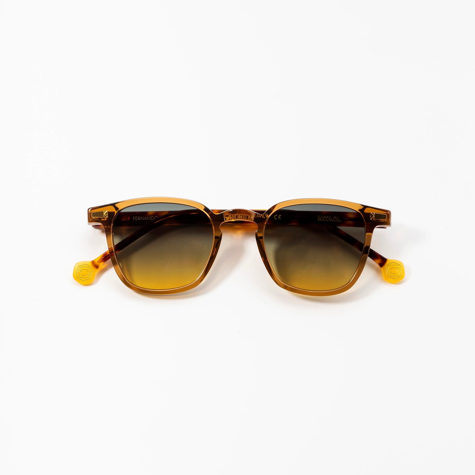 Kyme Eyewear Fernando: squared vintage sunglasses. Color Miel, Material Acetate cellulose, Size Medium