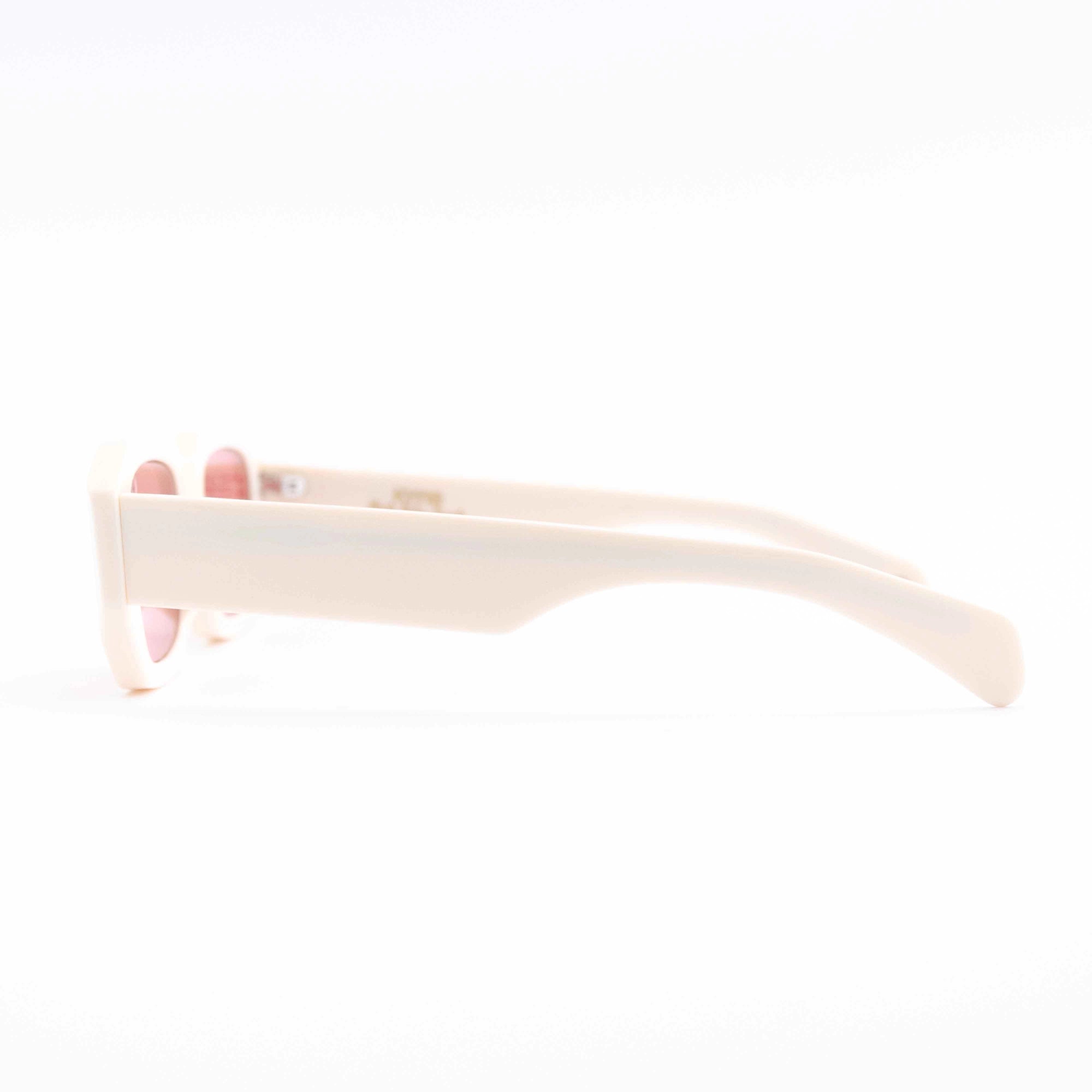 Kyme Eyewear Grail: streetwear bold rectangular sunglasses. Color Gold, Material Acetate cellulose, Size Large