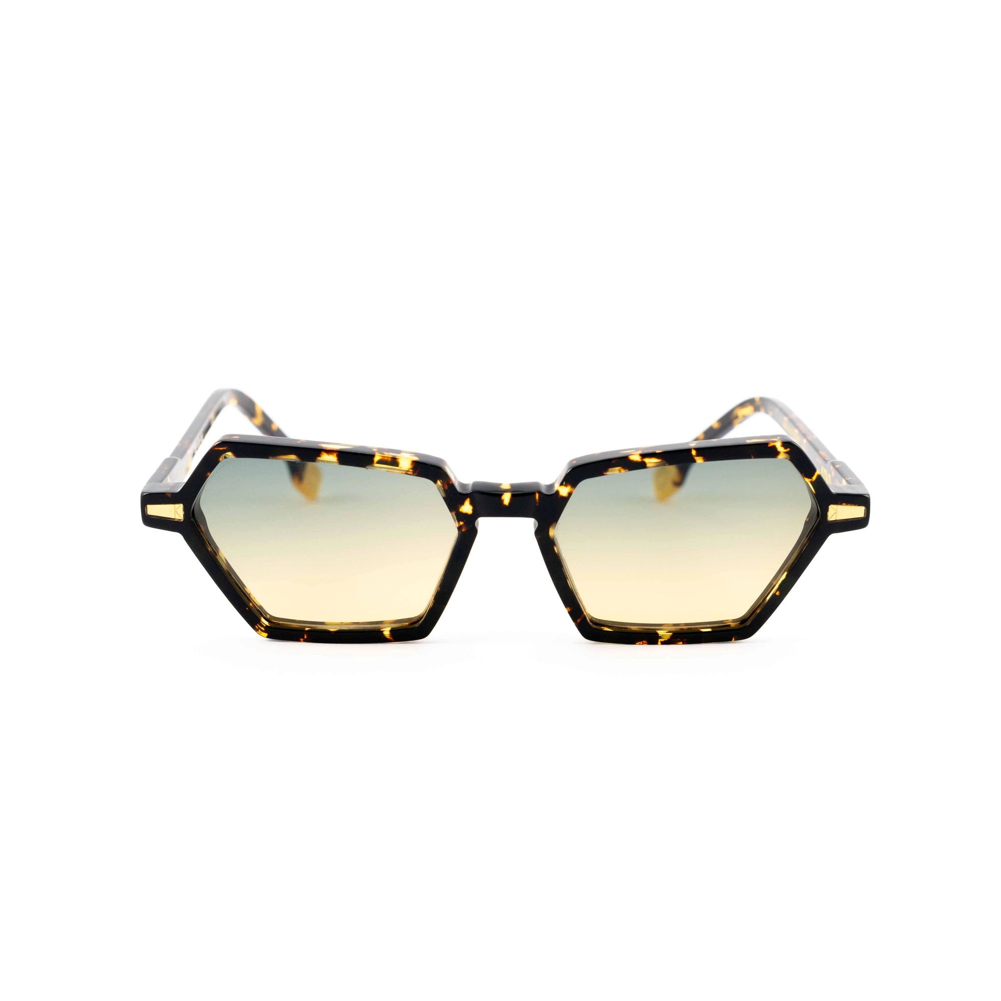 Kyme Eyewear Leya: cat-eye sunglasses. Color Black, Material Acetate cellulose, Size Medium
