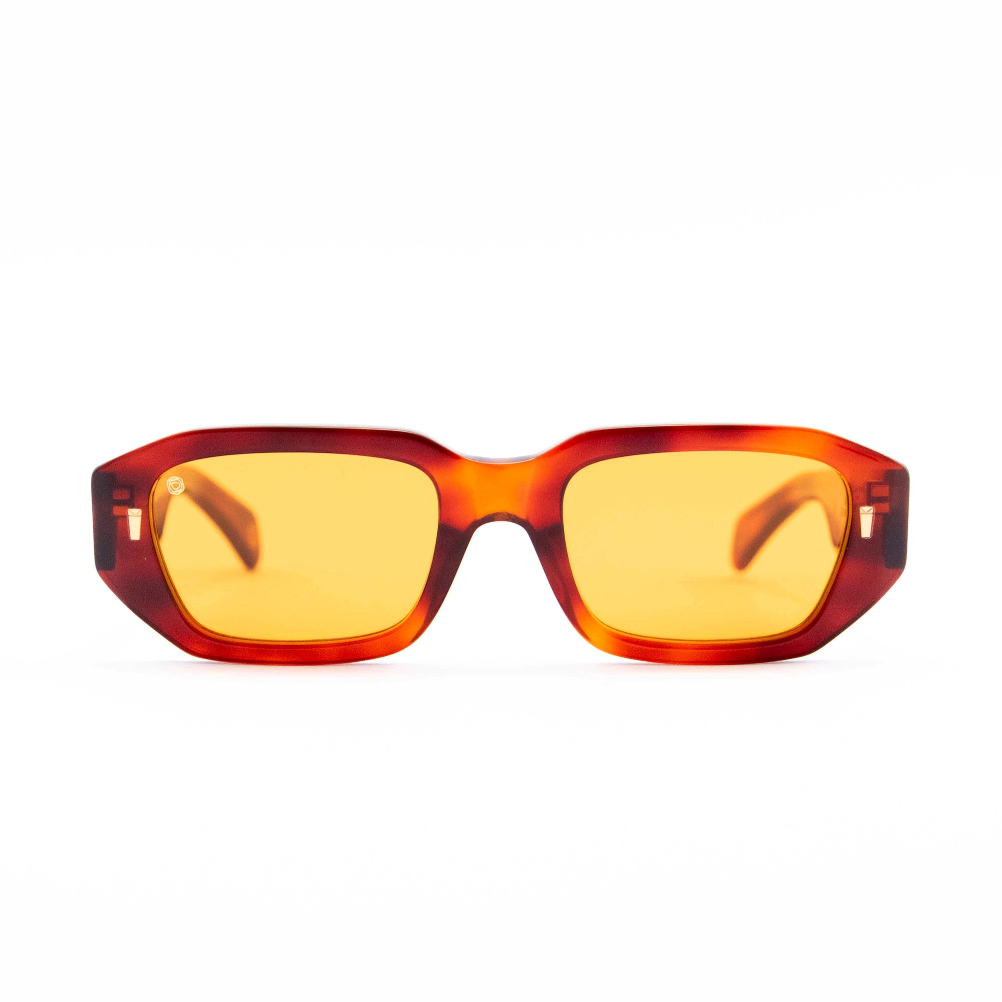 Kyme Eyewear Grail: streetwear bold rectangular sunglasses. Color White, Material Acetate cellulose, Size Large