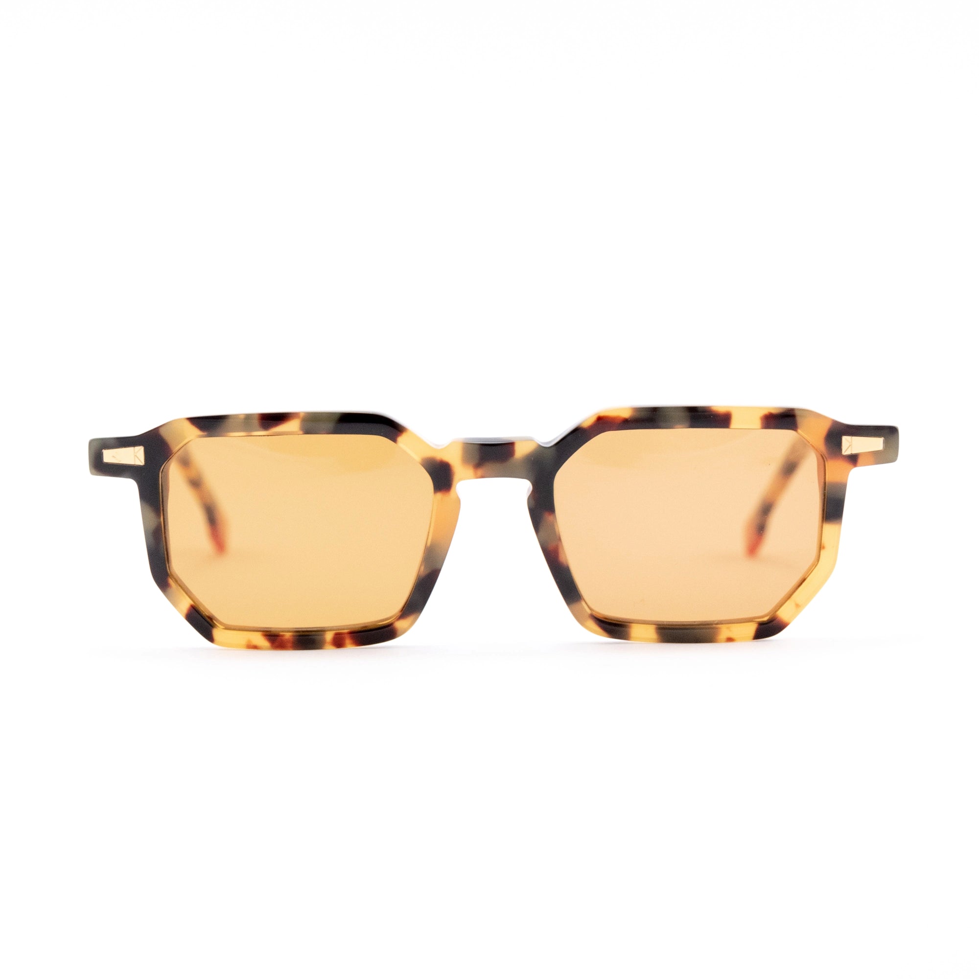 Kyme Eyewear IDALGO1: rectangular vintage sunglasses. Color Black, Material Acetate cellulose, Size Medium
